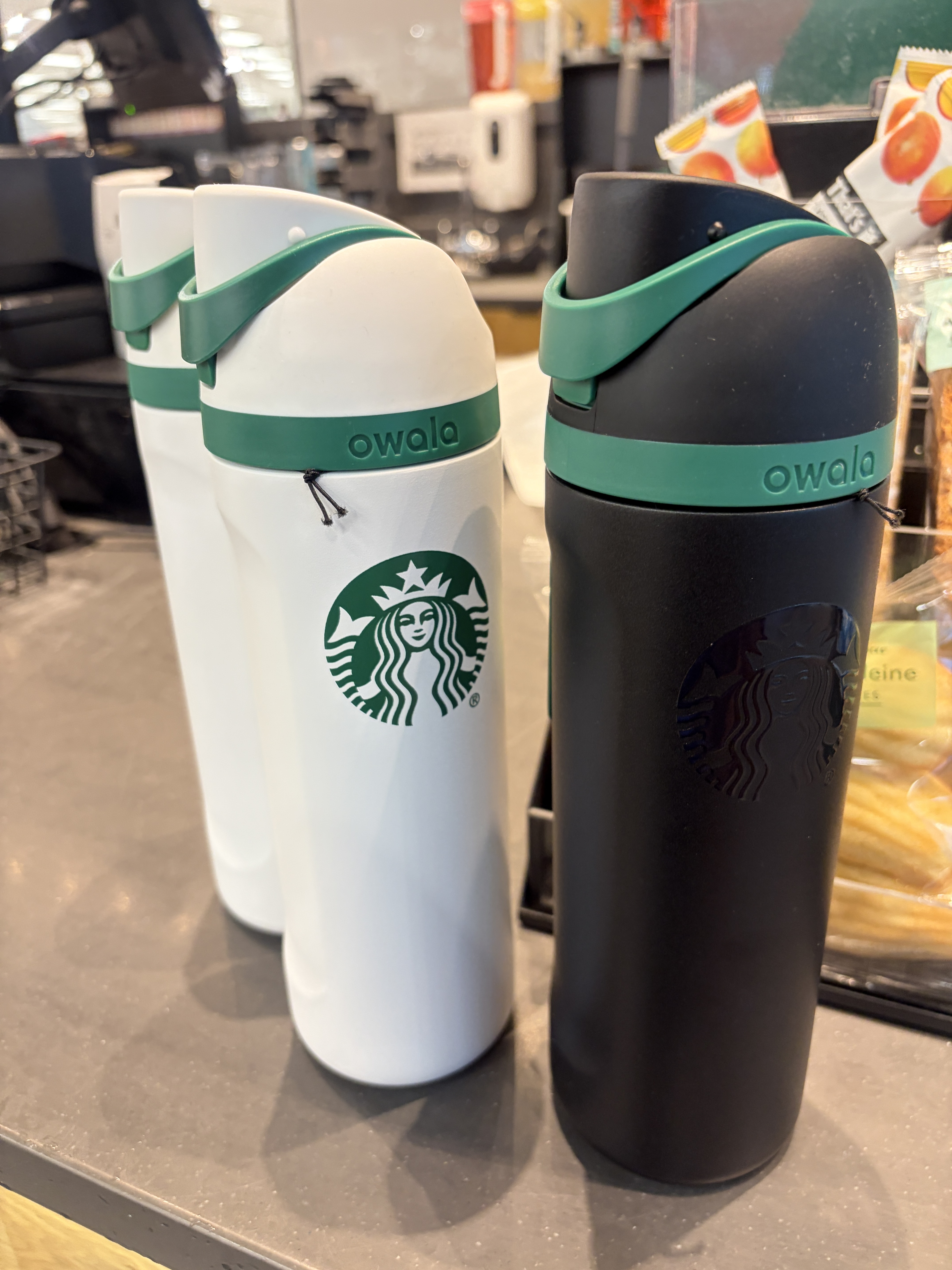 【限時】星巴克 x Owala 聯名款(24oz 710ML) 不鏽鋼 FreeSip 水壺 (內有吸管)
