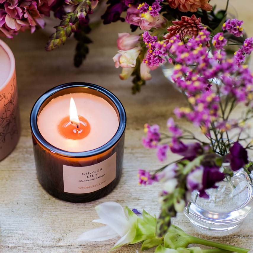 STONEGLOW The Walled Garden - Ginger Lily Scented Natural Wax Candle Tumbler