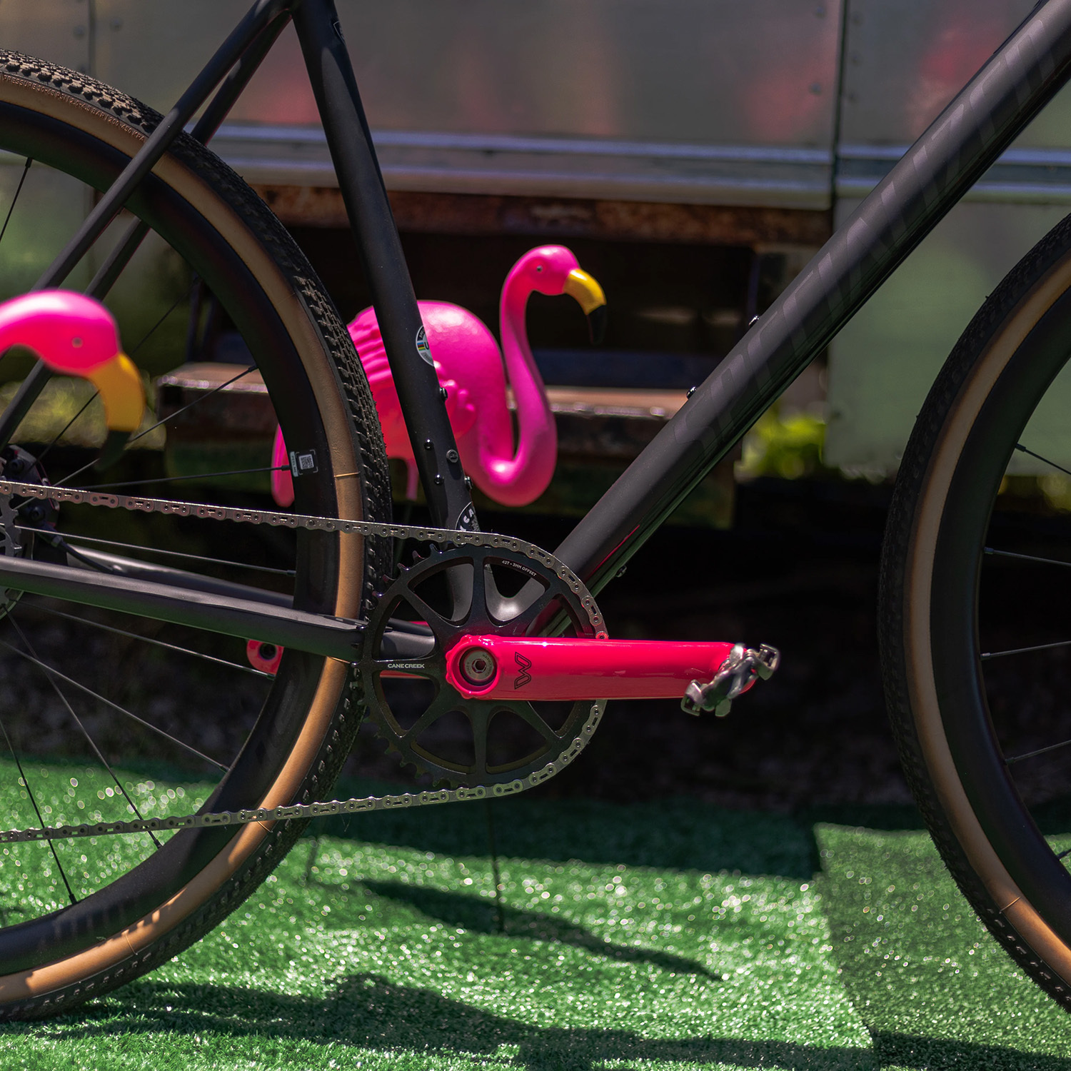 Cane Creek eeWings Titanium Crankset Flamingo Limited Edition