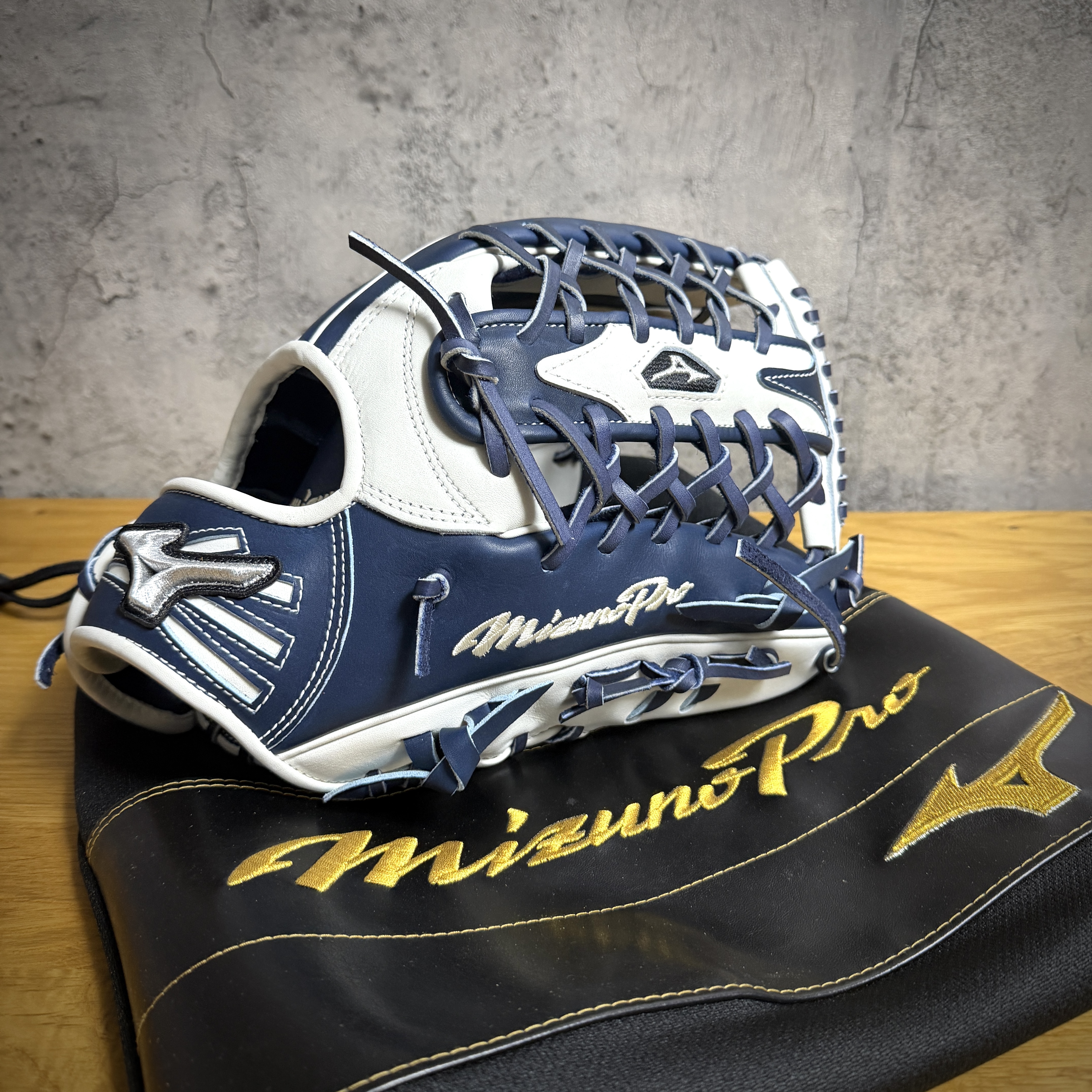現貨! 約13吋 Mizuno Pro 硬式 外野 鈴木一朗 白金標 波賀HAGA產 M-M003 瘋牛限定