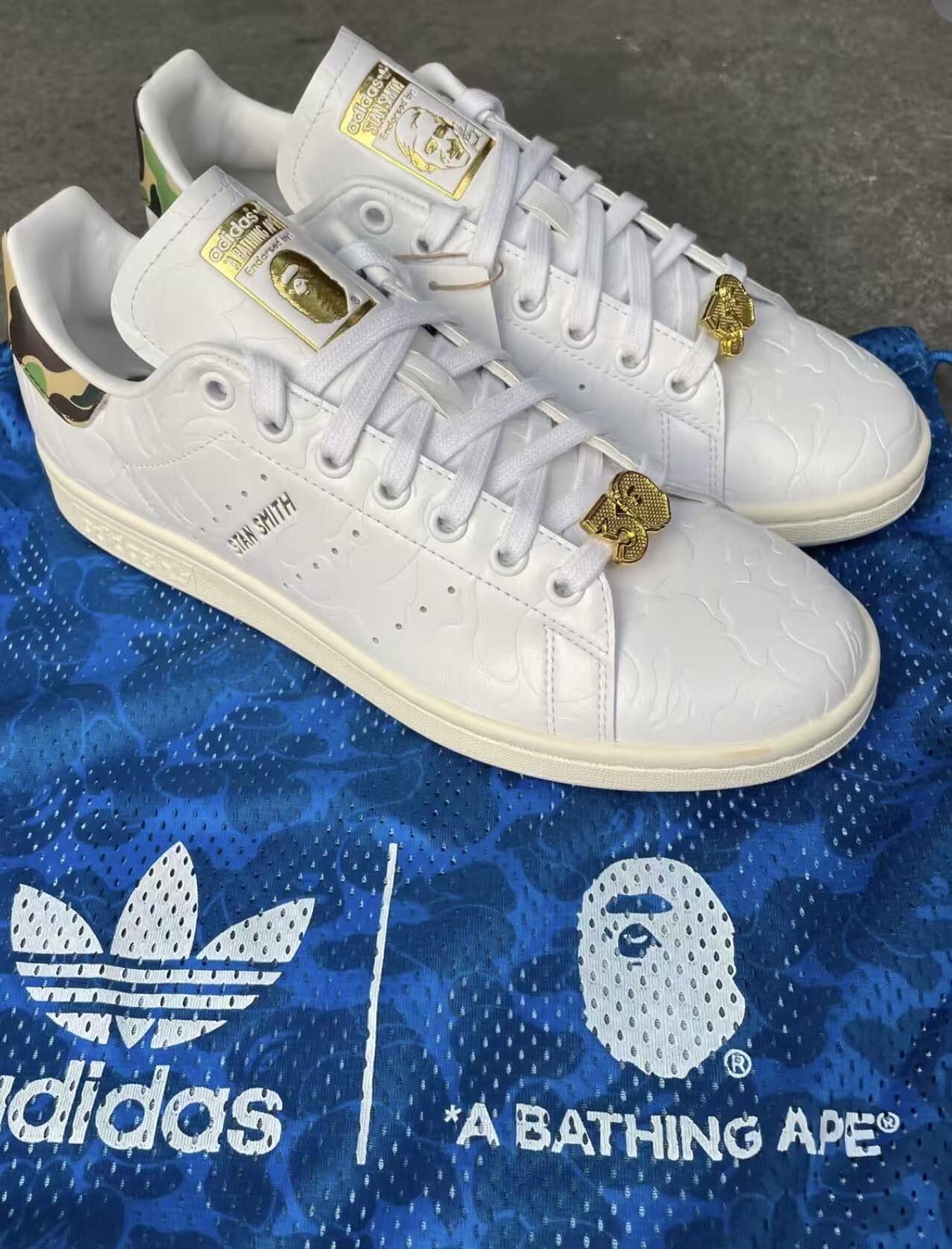 【預購】Adidas x BAPE H070715 Stan Smith 男女同款聯名休閒鞋 (白色)