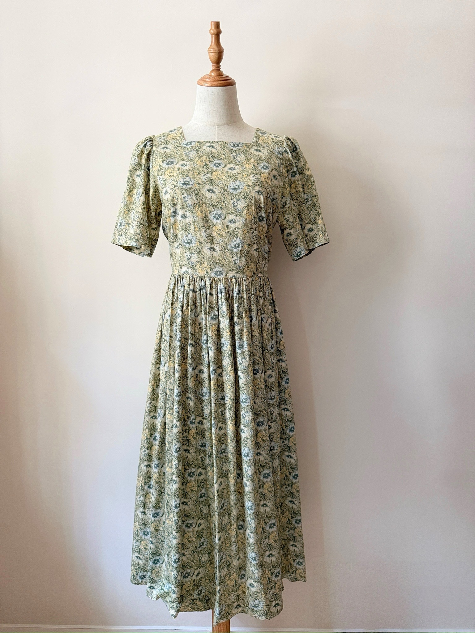 Laura Ashley日本製綠色大花短袖連身裙