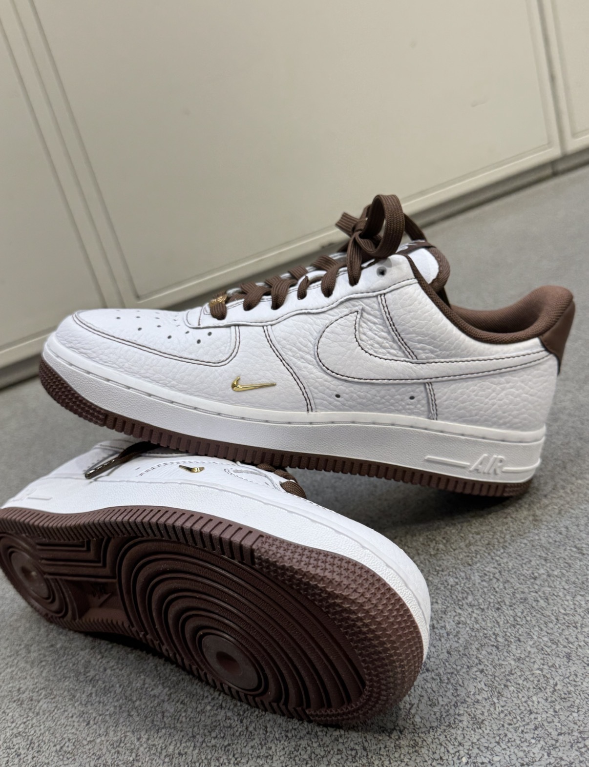 女鞋 NIKE W AIR FORCE 1 '07 MINI JEWEL 白咖 小勾 縫線 皮革 休閒鞋【IX5020-121】AF1 WAF1