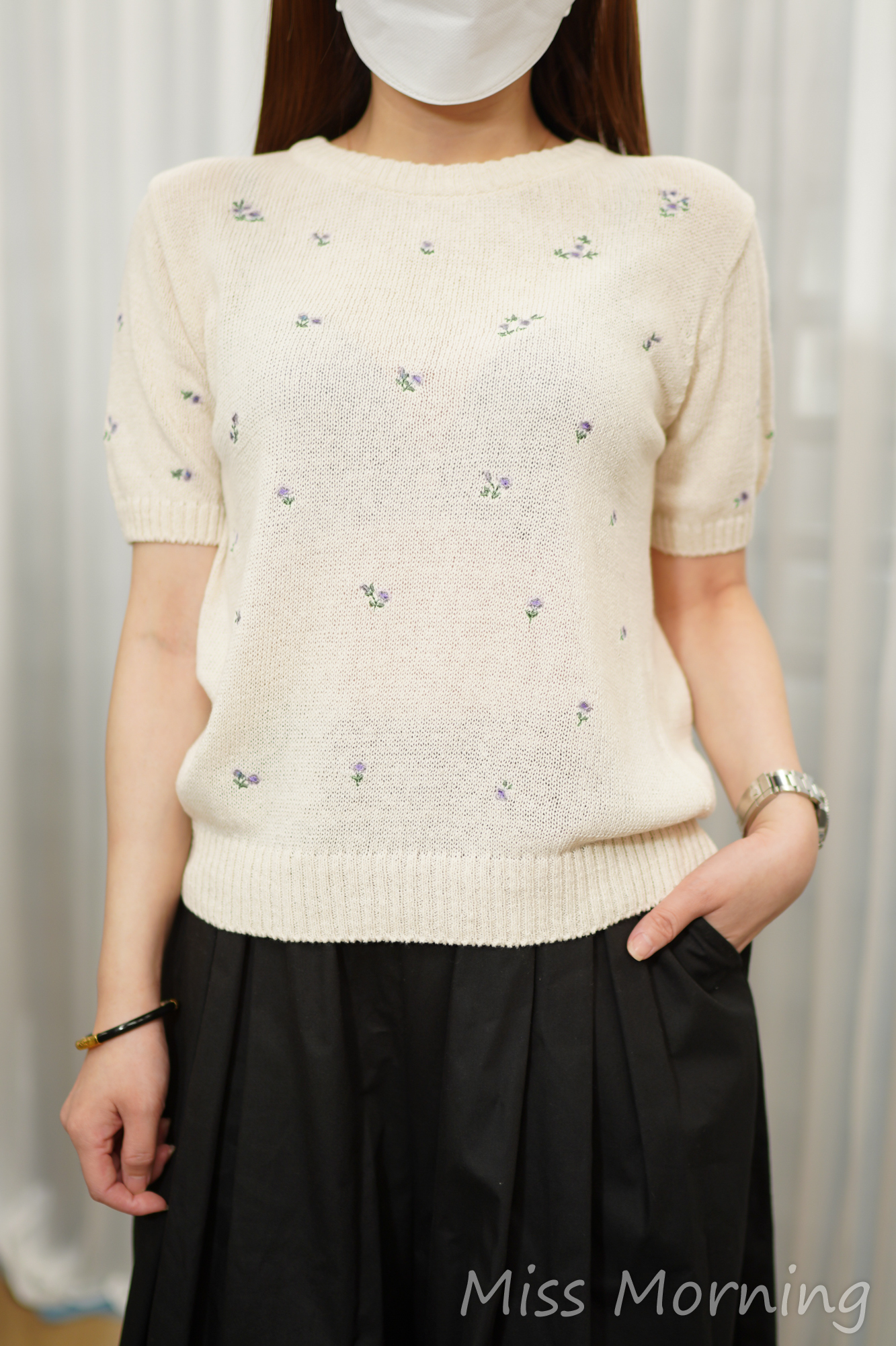 刺繡小花上衣(15305)