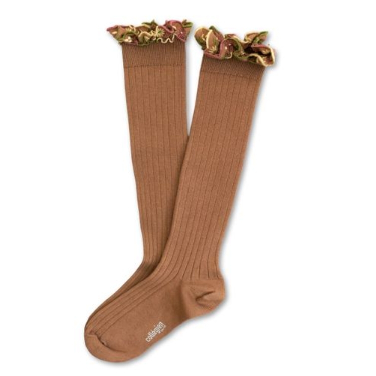 (預購) COLLEGIEN 花卉刺繡荷葉邊高筒襪 Eglantine - 326 Mocha Mousse 摩卡慕斯