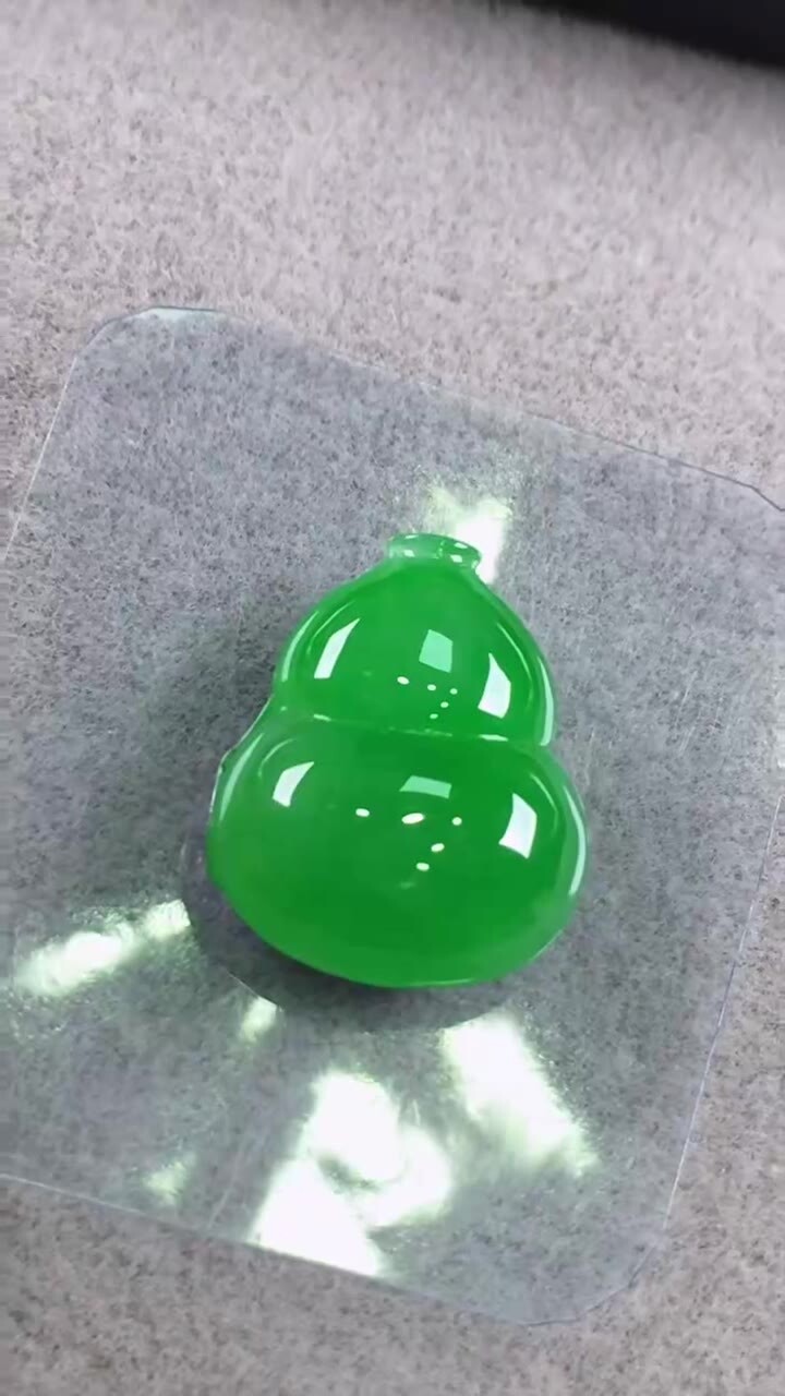618333 翡翠滿綠葫蘆