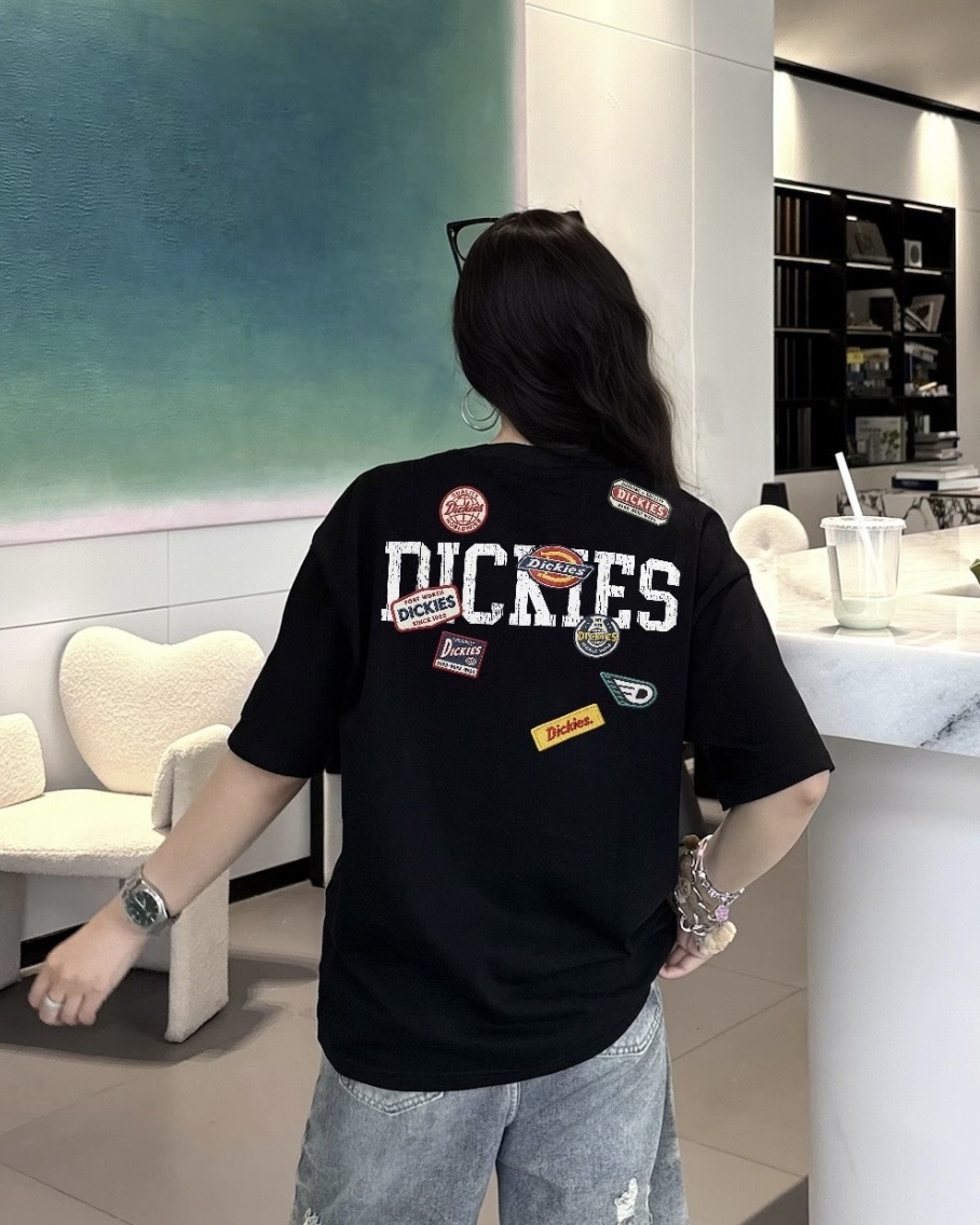 預購 Dickies 前後徽章 字體Logo 印花短Tee
