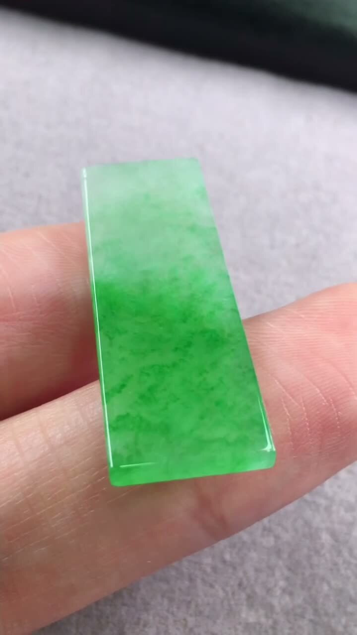 618336 翡翠無事牌
