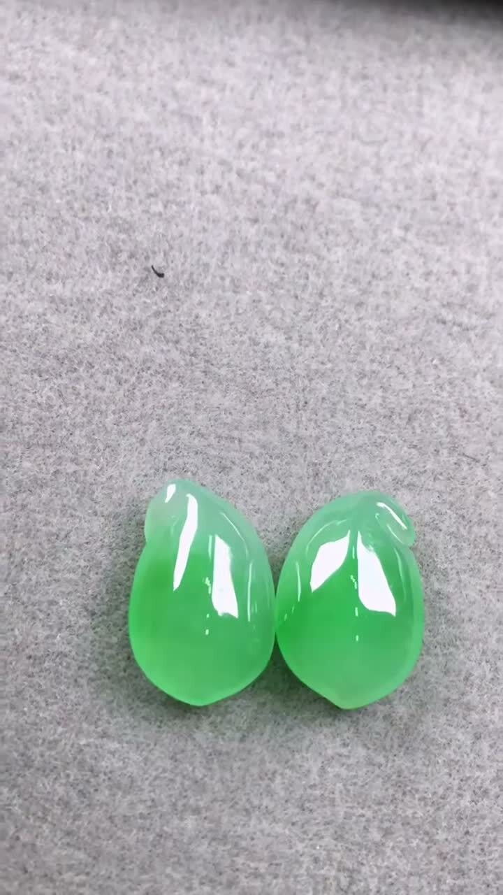 618337 翡翠綠瓜一對