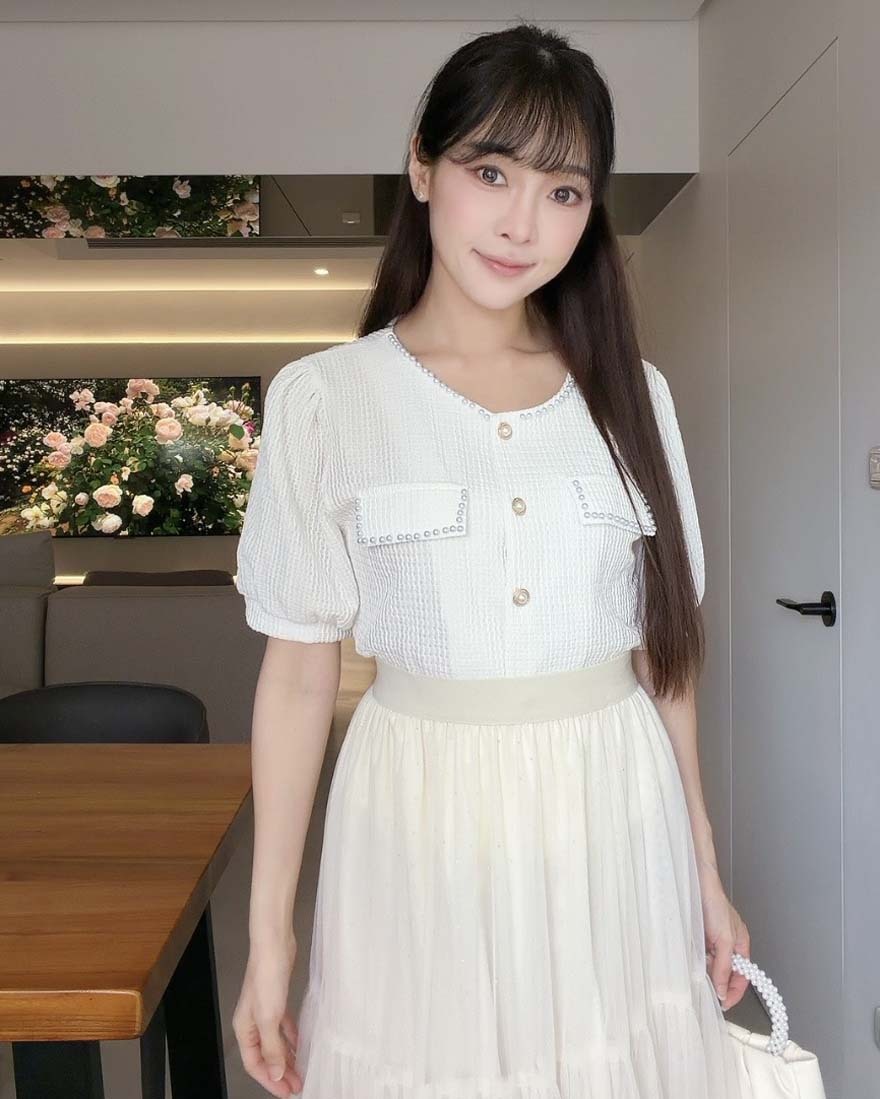LINA LINA輕甜千金珍珠滾邊華夫格排釦上衣-高貴白