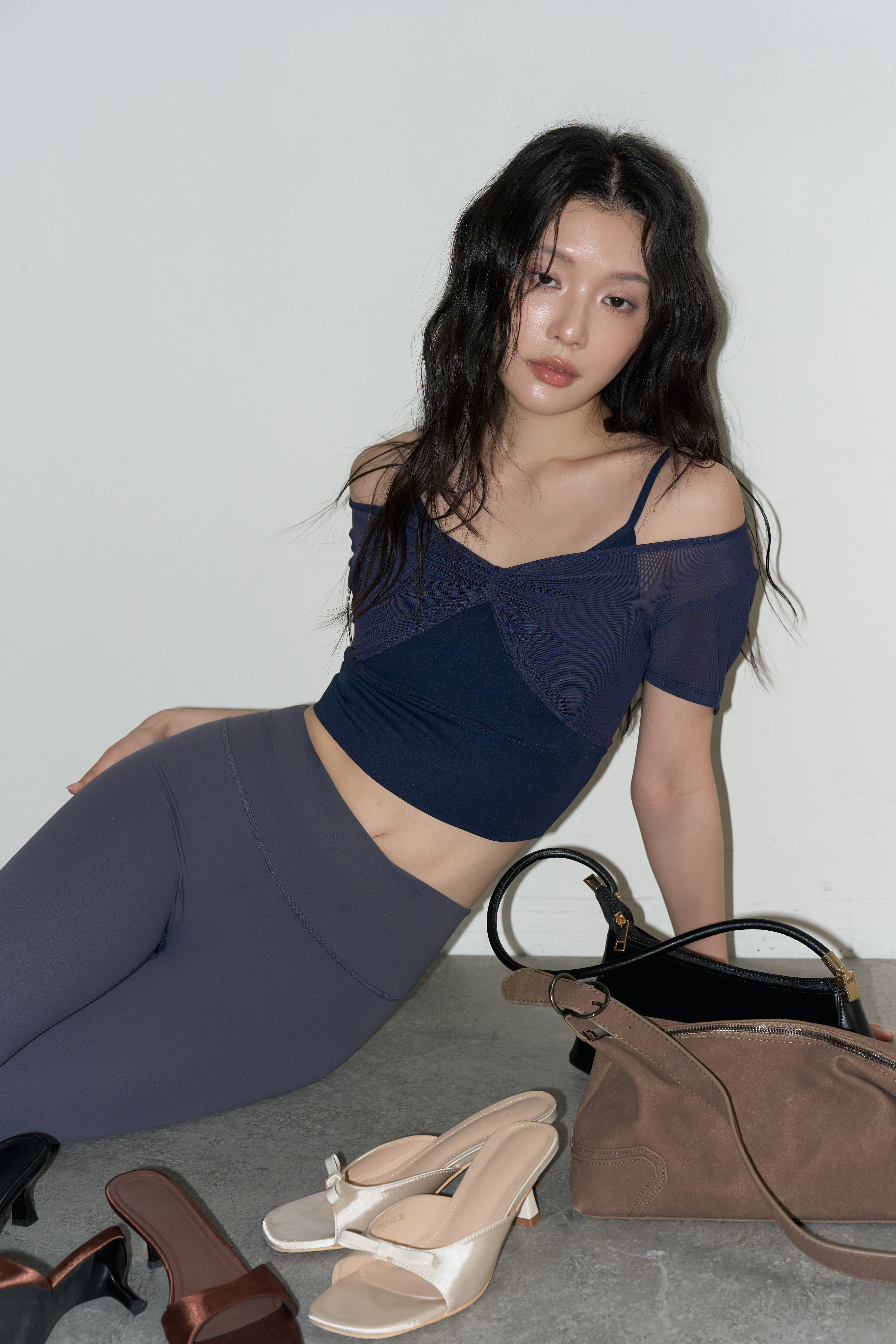 Muse 輕透裸紗運動上衣 / 透藍