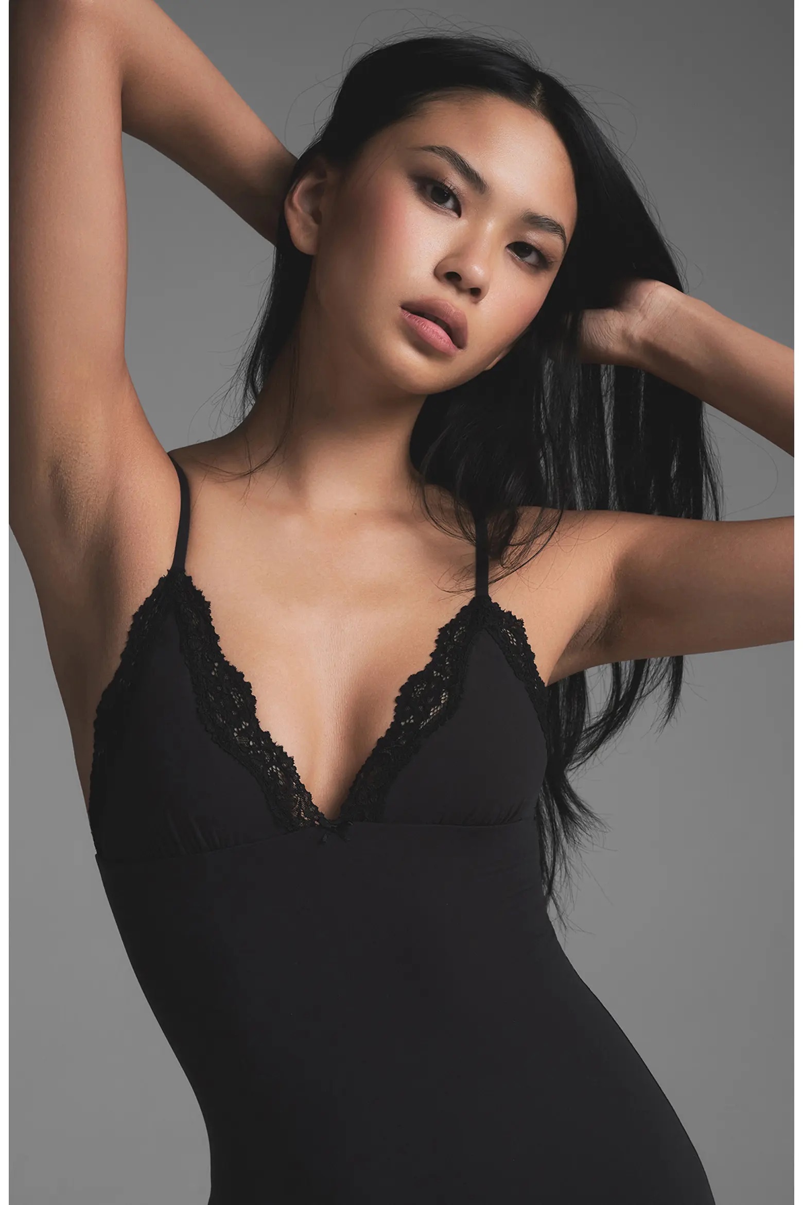 SKIMS Fits Everybody 蕾絲連身衣Lace Triangle Romper