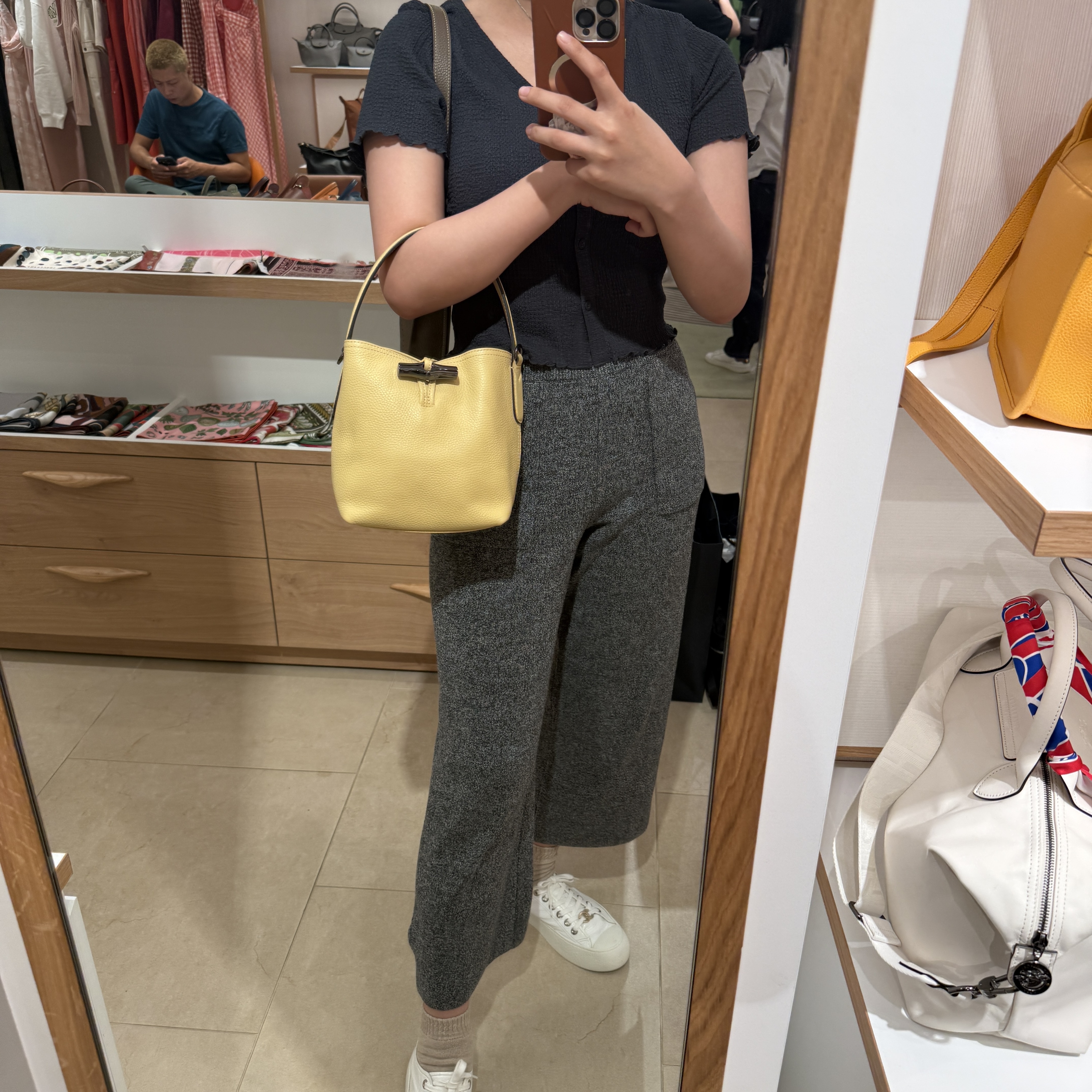 longchamp le roseau bucket leather bag Yellow orange pink