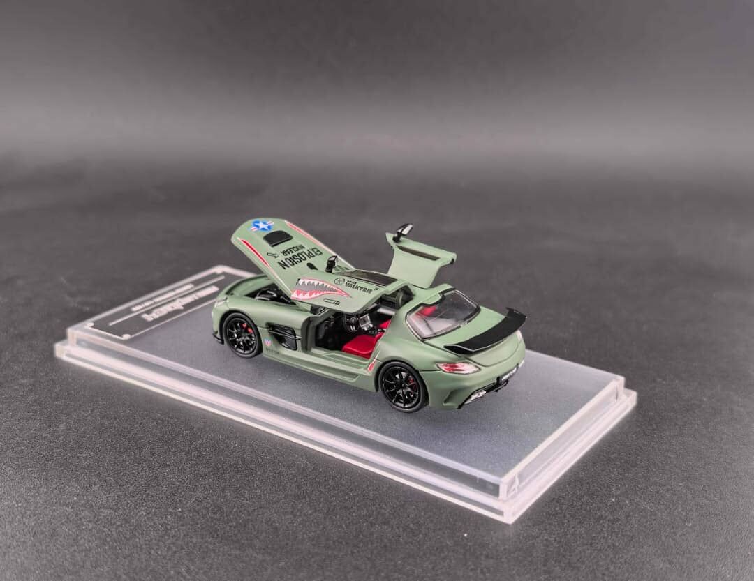 預訂:1/64 FineWorks64 Mercedes-Benz SLS AMG Black Series Fighter Green (FWMBSLSFG )