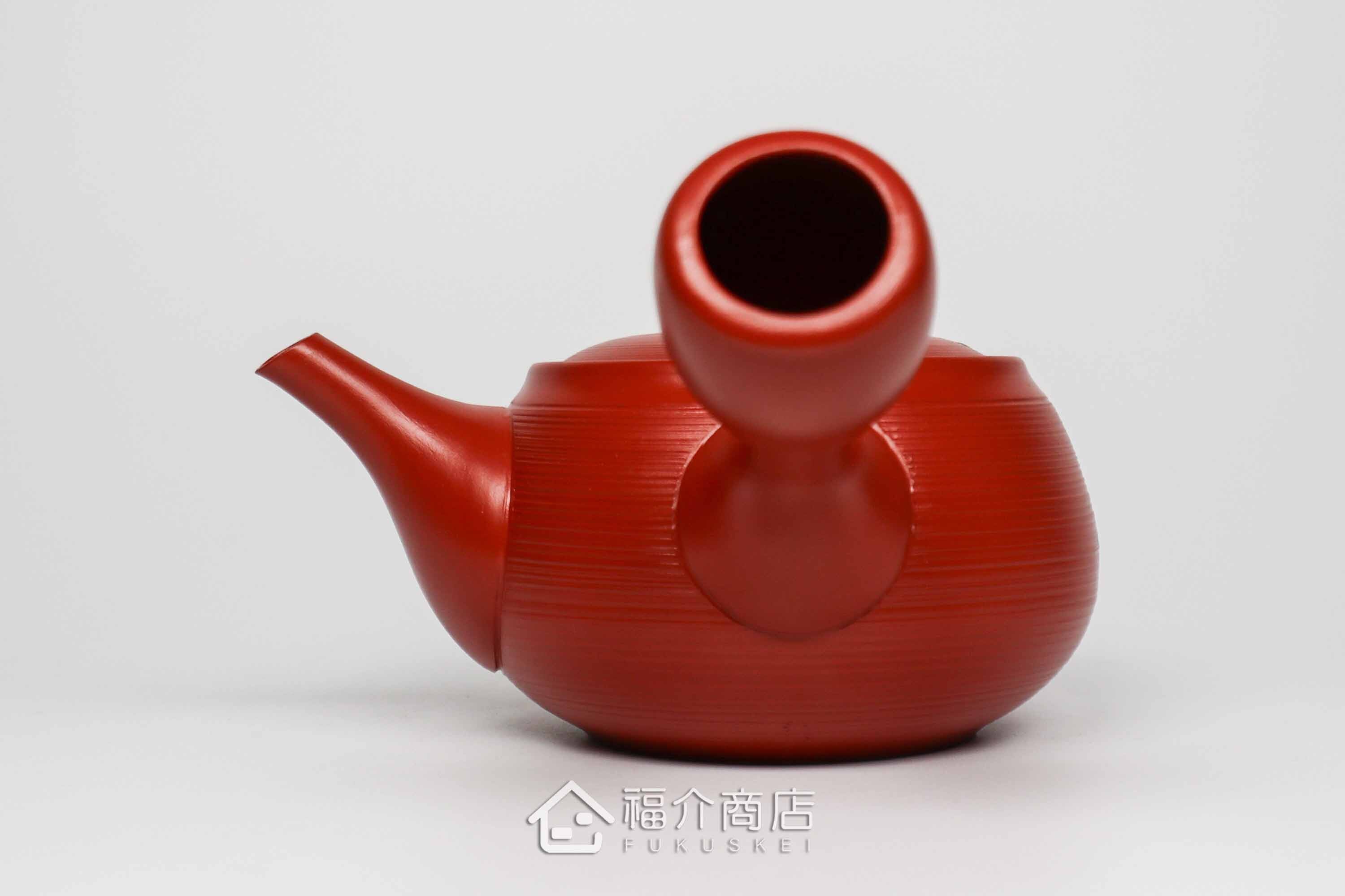 泡茶用的日本陶瓷茶壺