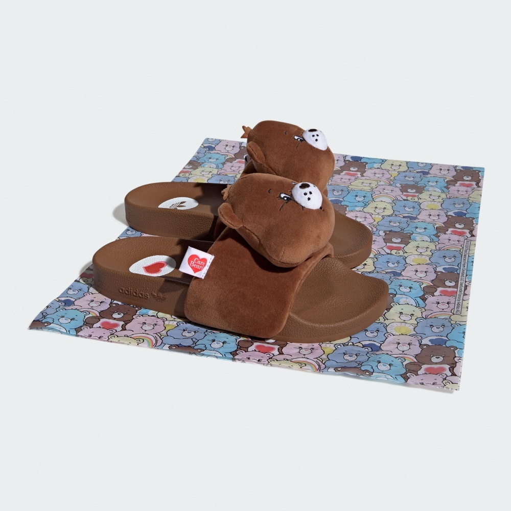 CARE BEARS X ADIDAS ADILETTE 彩虹熊 聯名款 拖鞋 Tenderheart Bear 溫柔熊 棕色 女鞋 KH9953 / 調貨