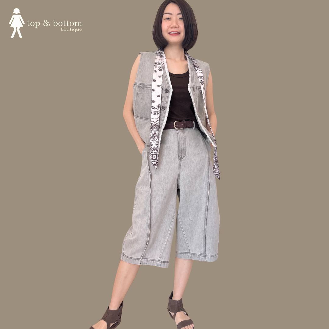 STONE WASHED DENIM VEST WITH DETACHABLE SCARF (2PCS)