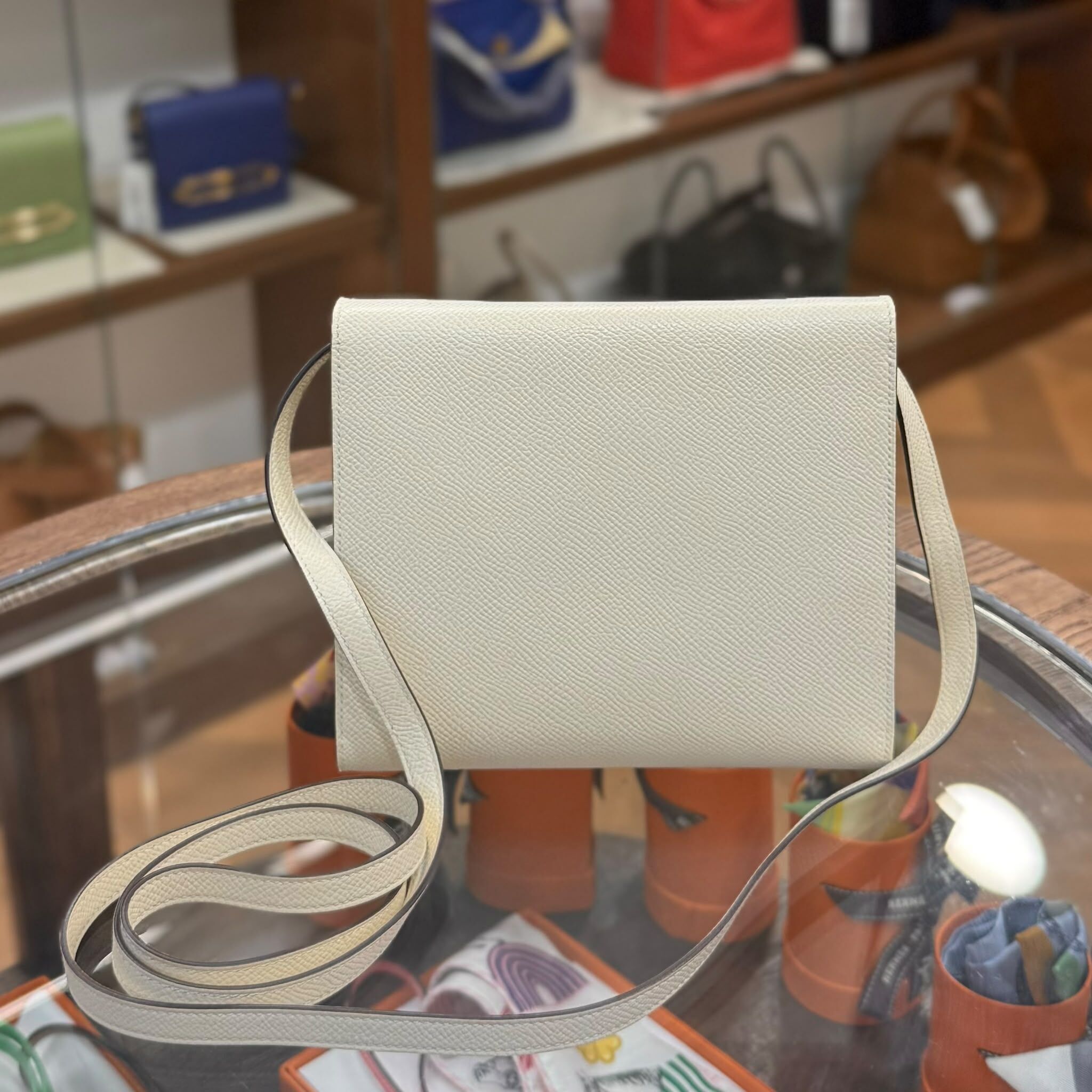95%New Used Hermes Clic 16 Chevre Nata 奶油白金扣山羊皮 #愛馬仕