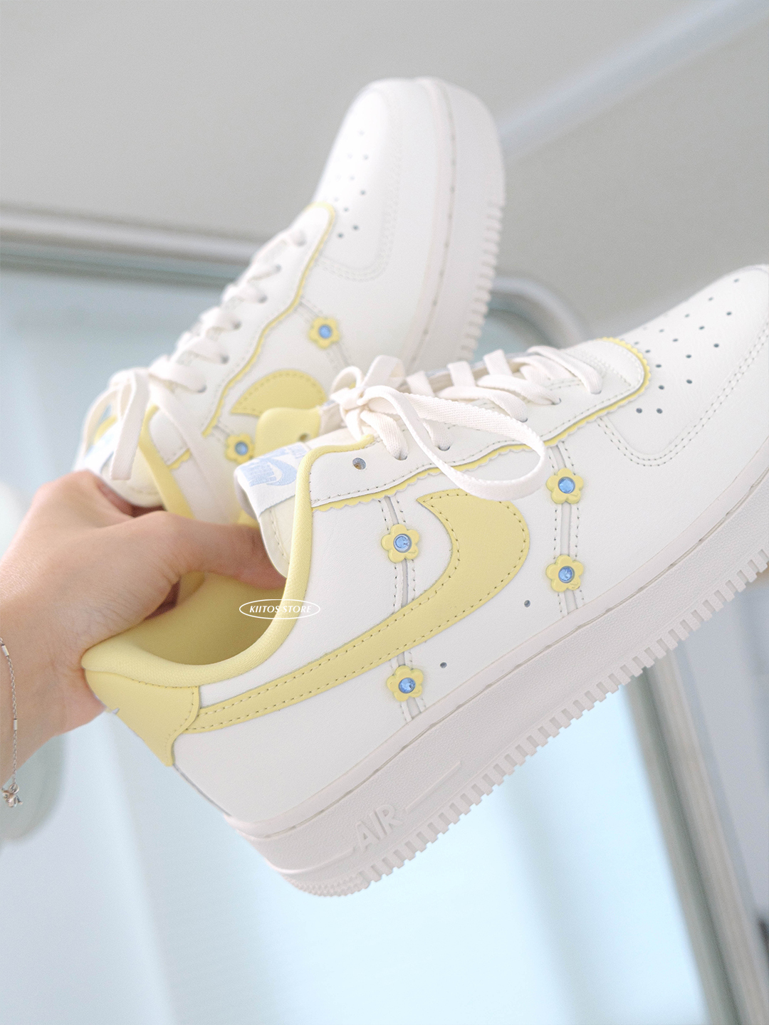 【預購】NIKE AIR FORCE 1'07 LX AF1 奶油黃  檸檬黃 小花 小雛菊 女鞋 IW2348-170