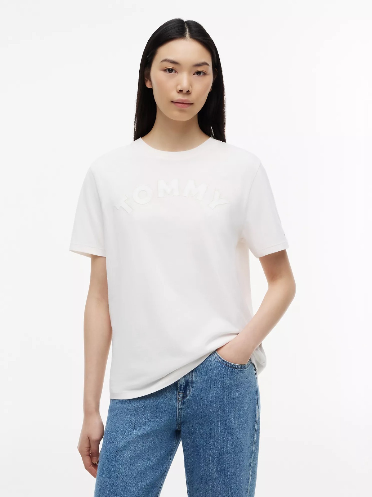【直播】Tommy Hilfiger K0707165 Womens Tommy Jeans Varsity Logo T-Shirt