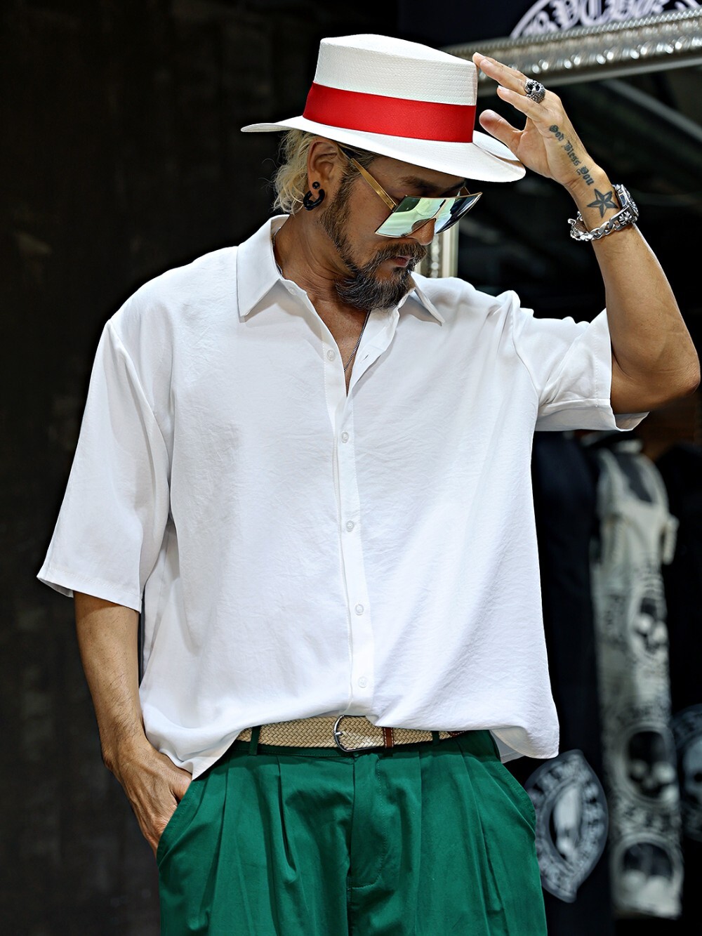 Soft and loose short-sleeved shirt