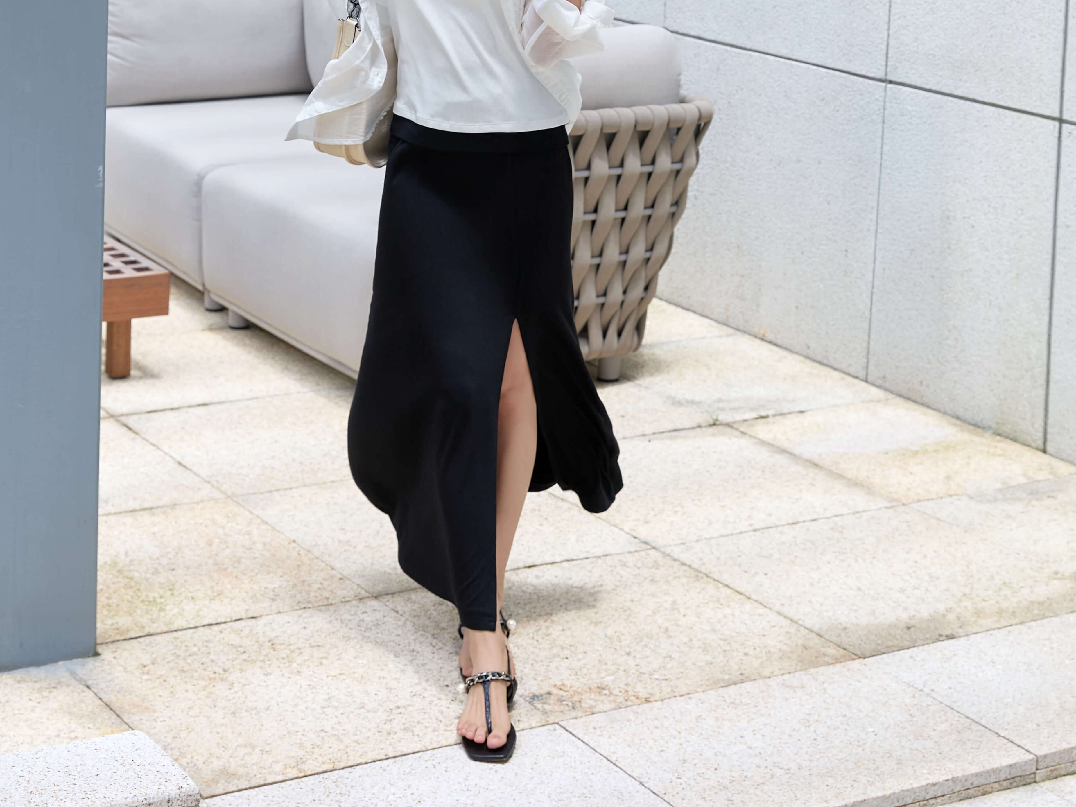 Side Slip Modal Midi Skirt_SK267L03