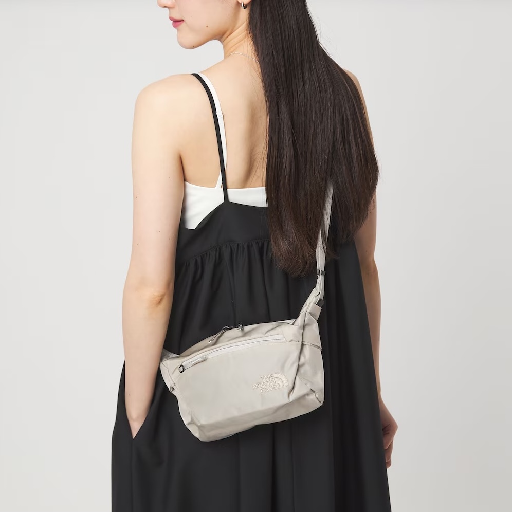 THE NORTH FACE  斜背小包包 2L