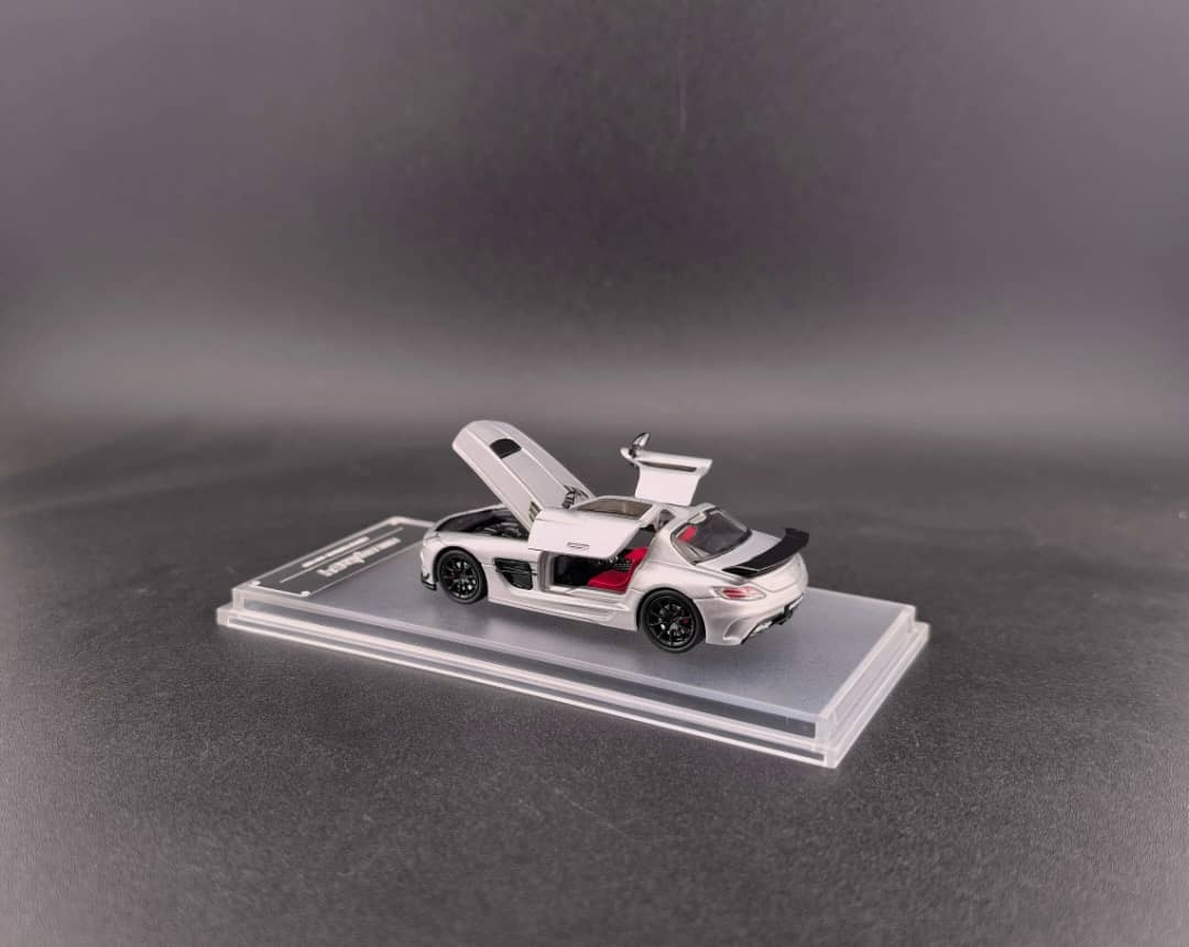 PO-$180 * FINE WORKS * 1:64 MERCEDES SLS AMG BLACK SERIES SILVER