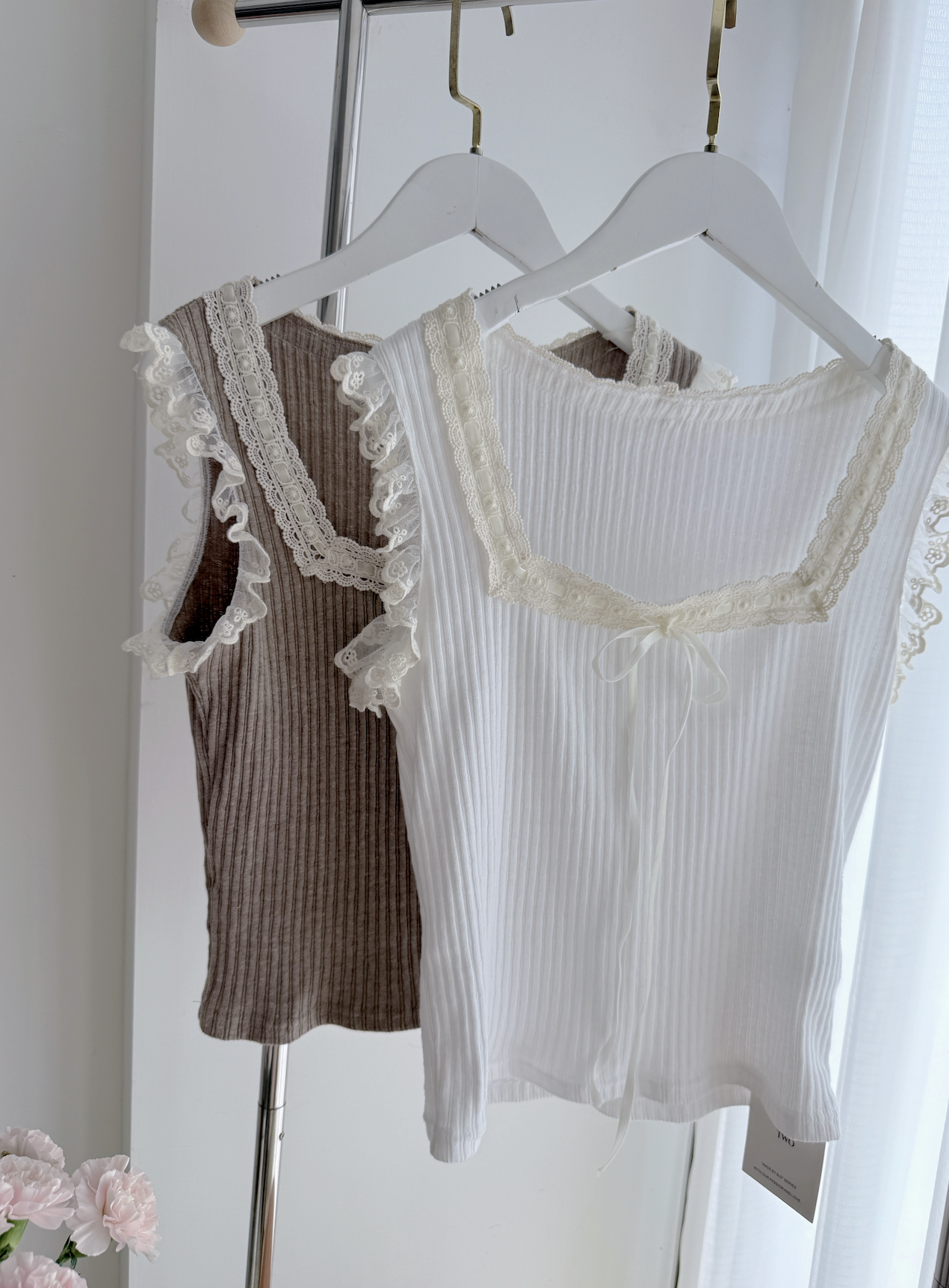 *BJ2 MADE SERIES* THE CHERIE DAINTY LACE MODAL TOP 070726