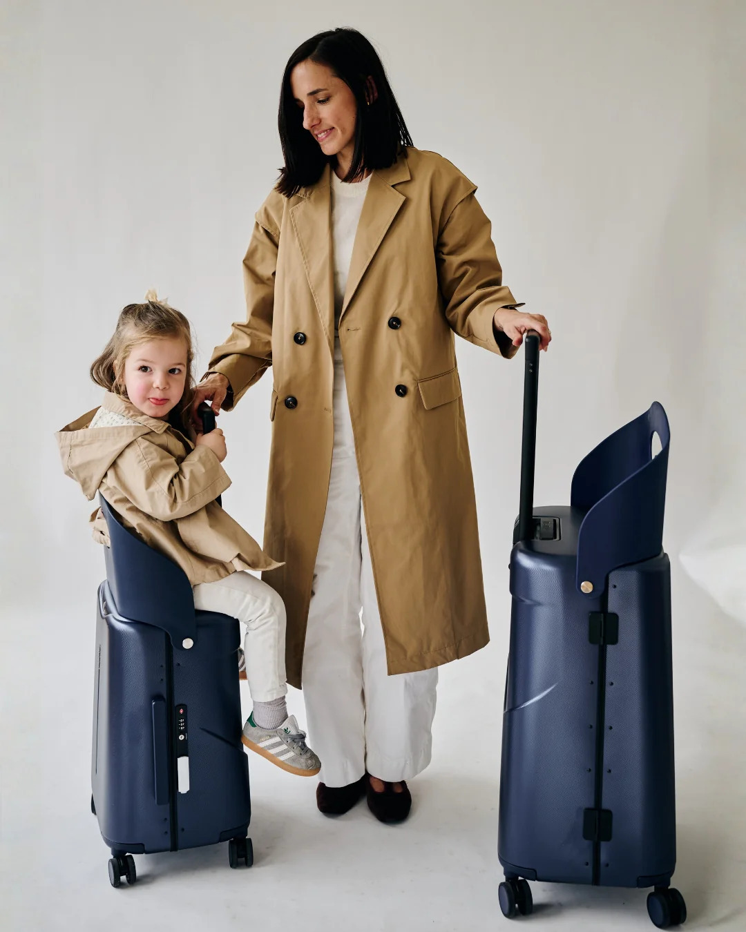 MiaMily 18" Carry On Luggage - Navy Blue