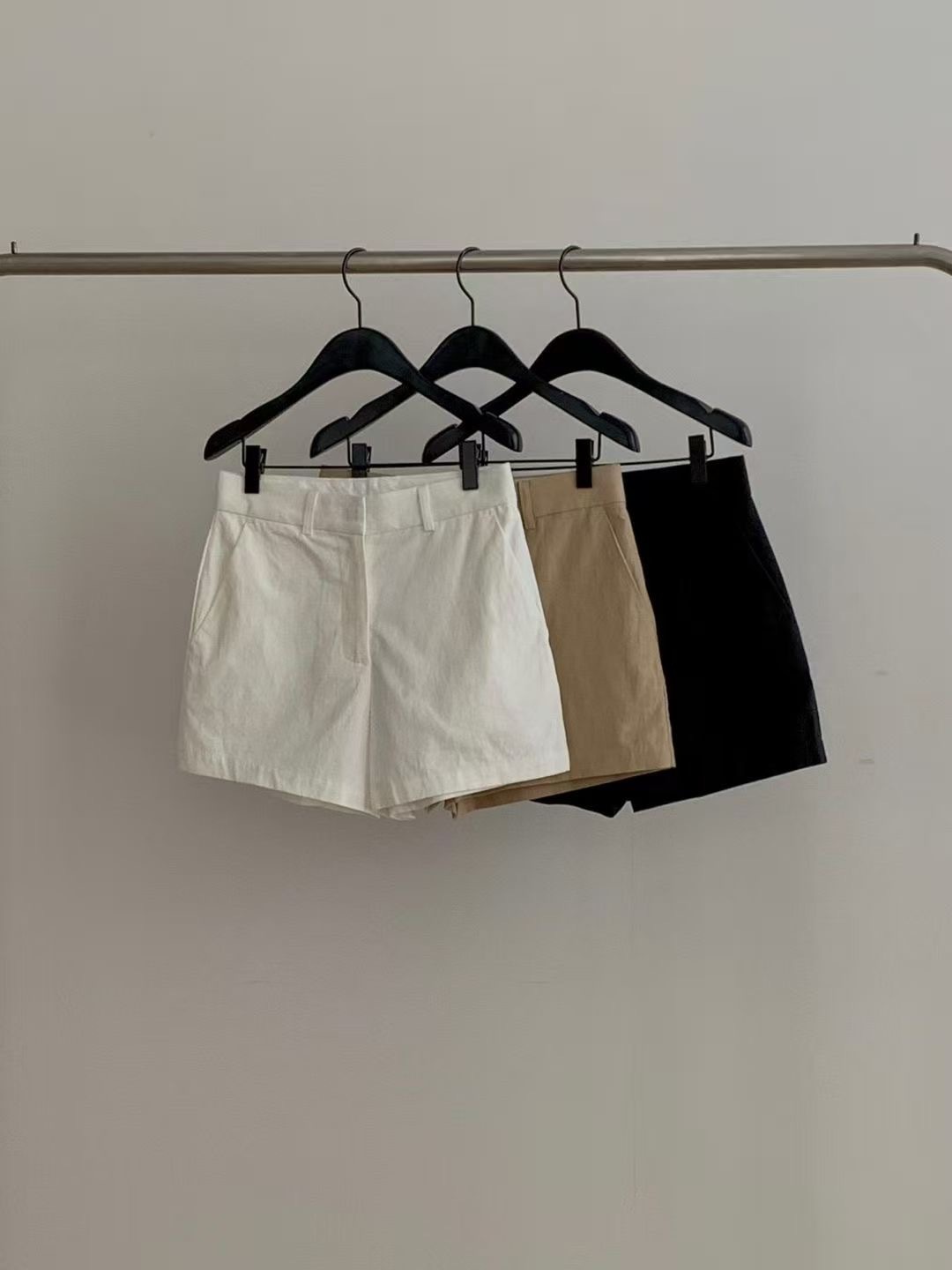 DM2617 Sale Shorts