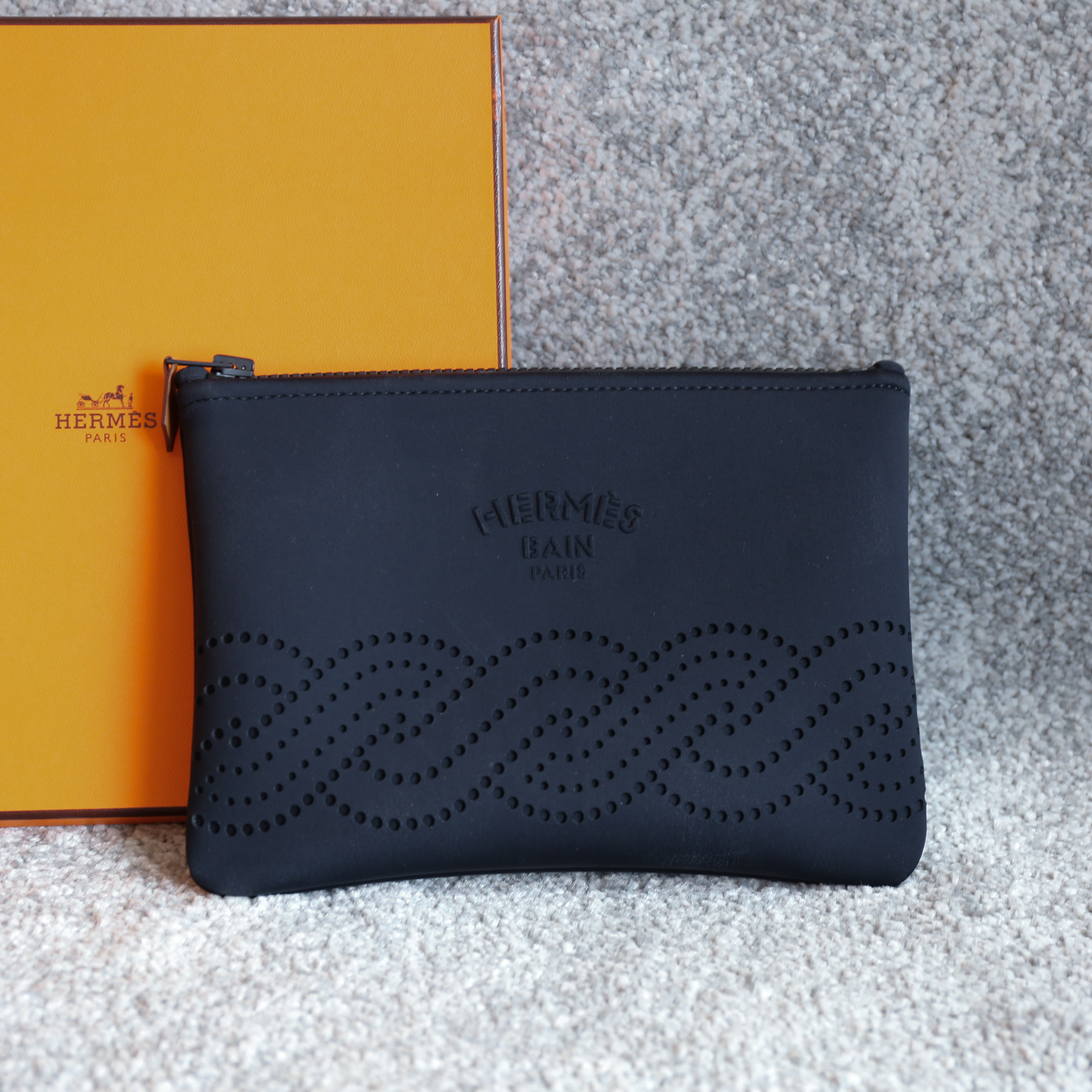 Hermès Neobain case Small Model