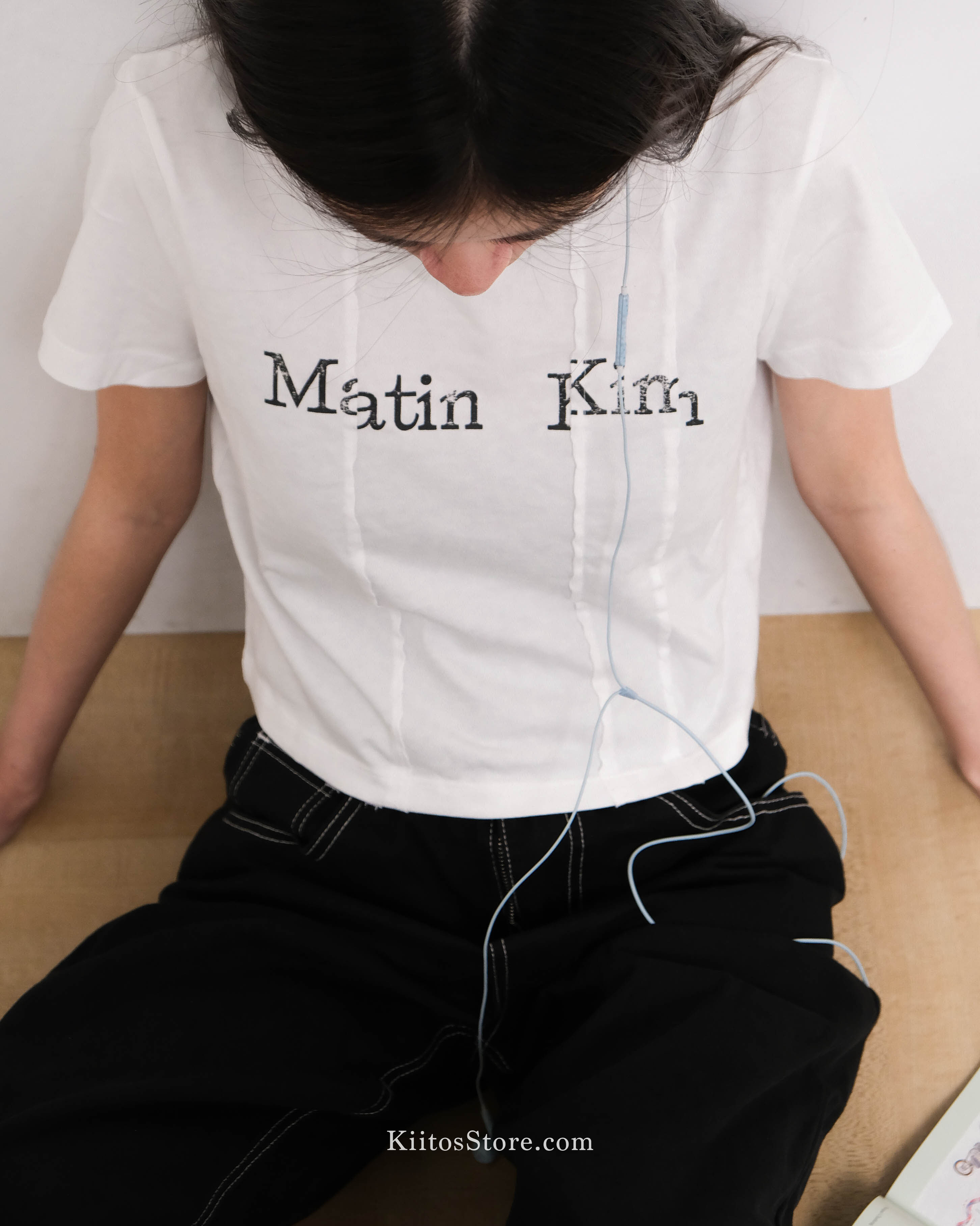【現貨】韓國代購 Matin Kim 設計款 不對稱 置換 錯位Logo 短版上衣 多色可選