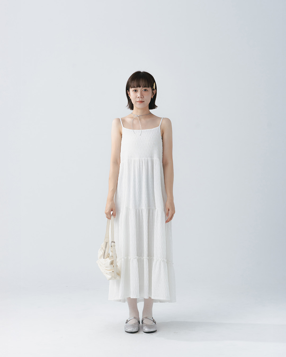 Multi-tiered, spaghetti-strap maxi dress, available in two colors.【01087249】in stock+pre-order