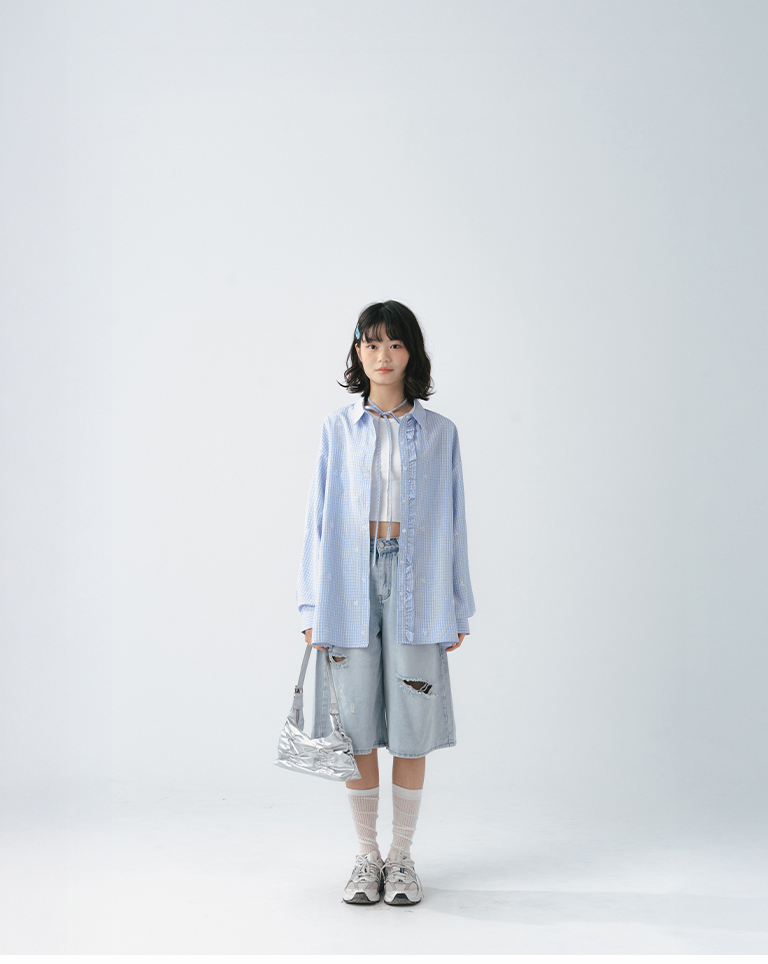 Plaid embroidered bow shirt with tie-up ruffles, available in two colors.【01025843】in stock+pre-order