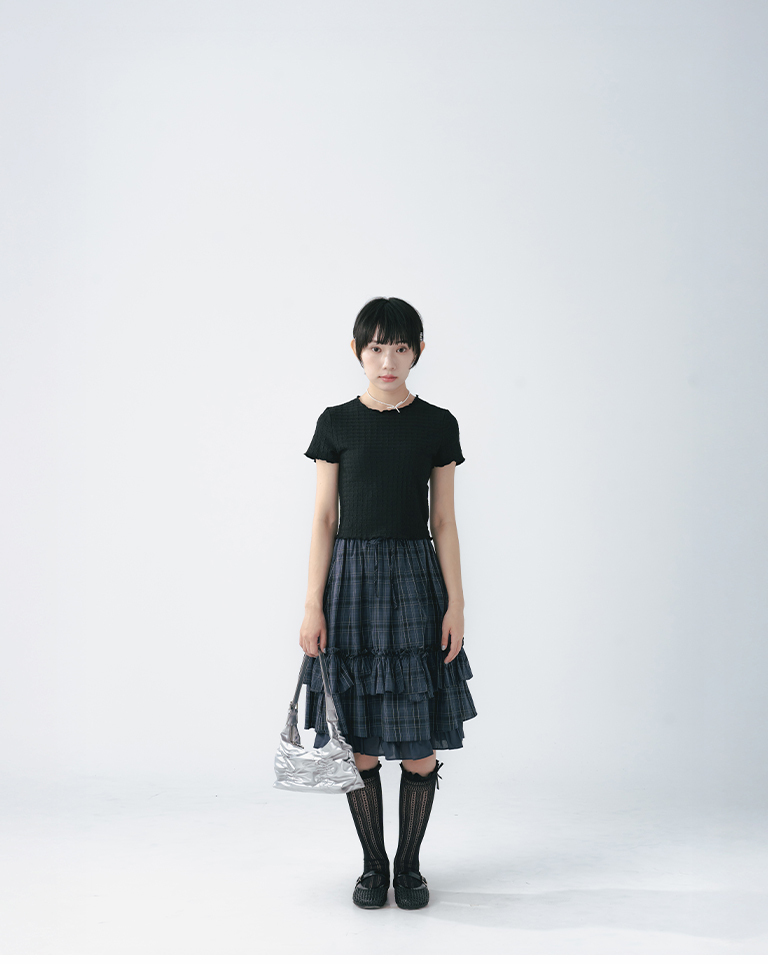 3D Jacquard Textured Ruffled Short-Sleeve Top - Black S/M【01099808】in stock+pre-order