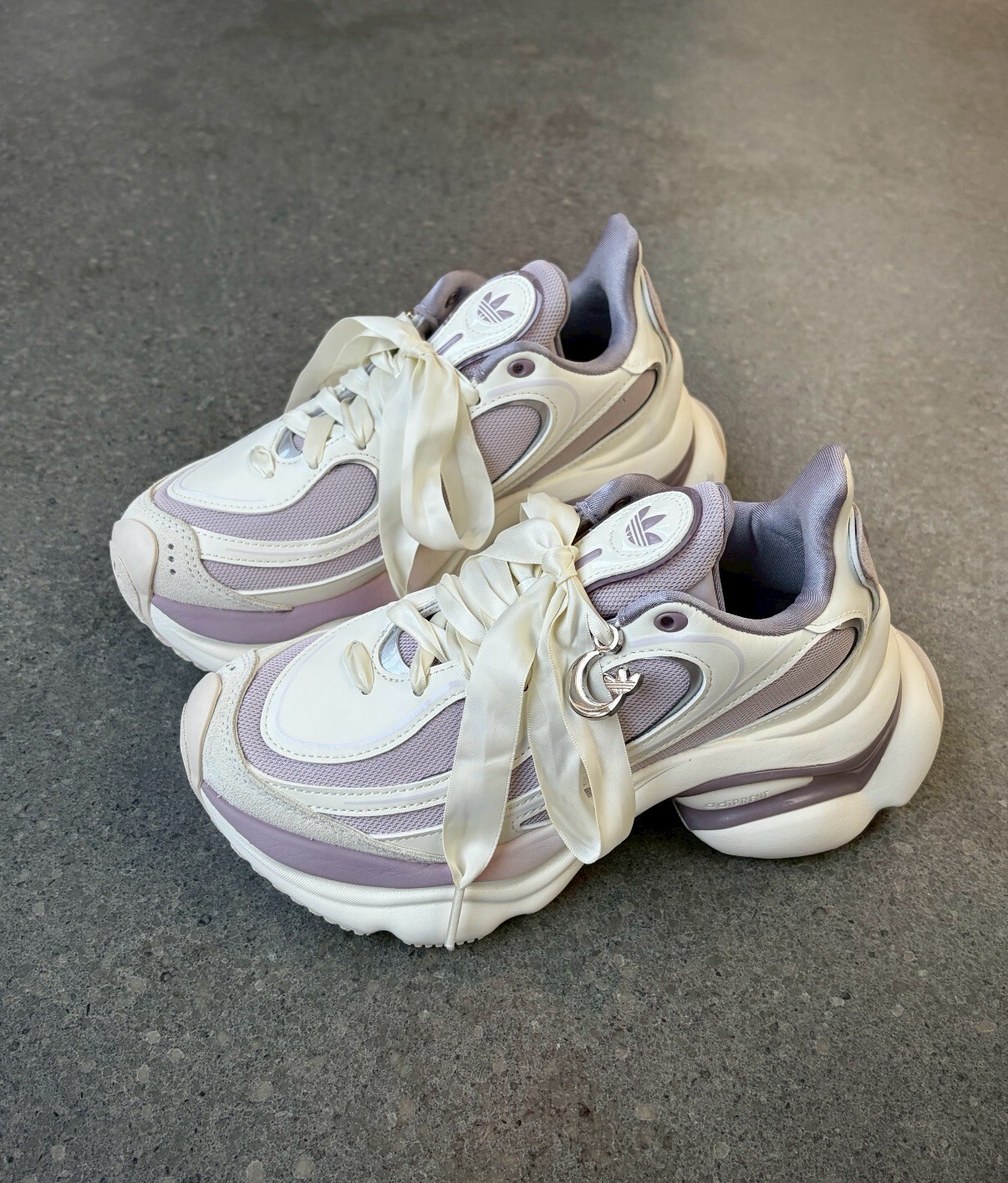 【Luxury】 ADIDAS ORIGINALS Ozvenuz 浮蝶鞋 蝴蝶鞋 經典運動鞋 老爹鞋 女款 漢玉白 LA3791 紫色蝴蝶鞋子愛迪達 增高 厚底