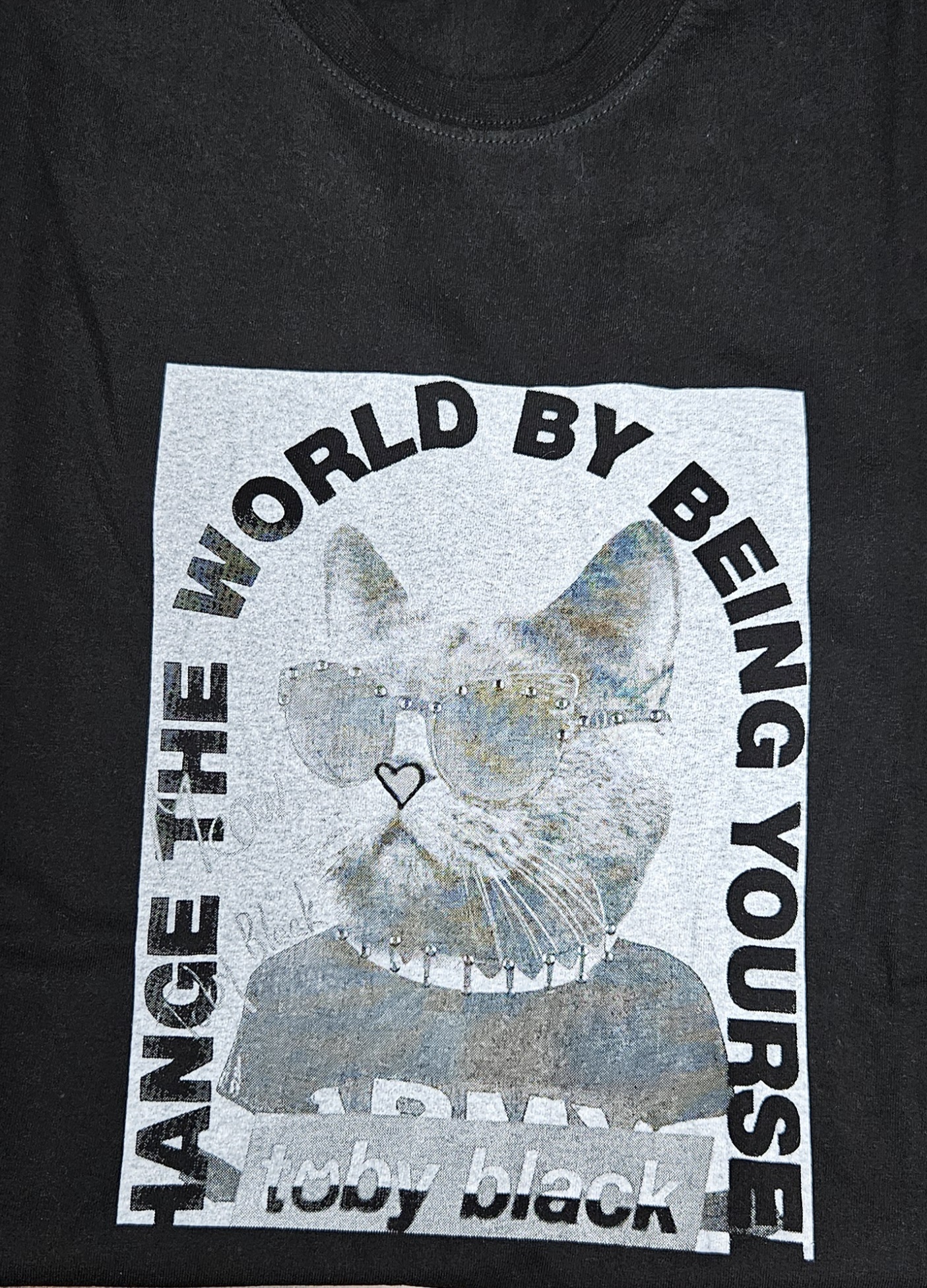 KR 韓國黑超貓 T-SHIRT，清貨價貨品，不設退換 (K3 M609)