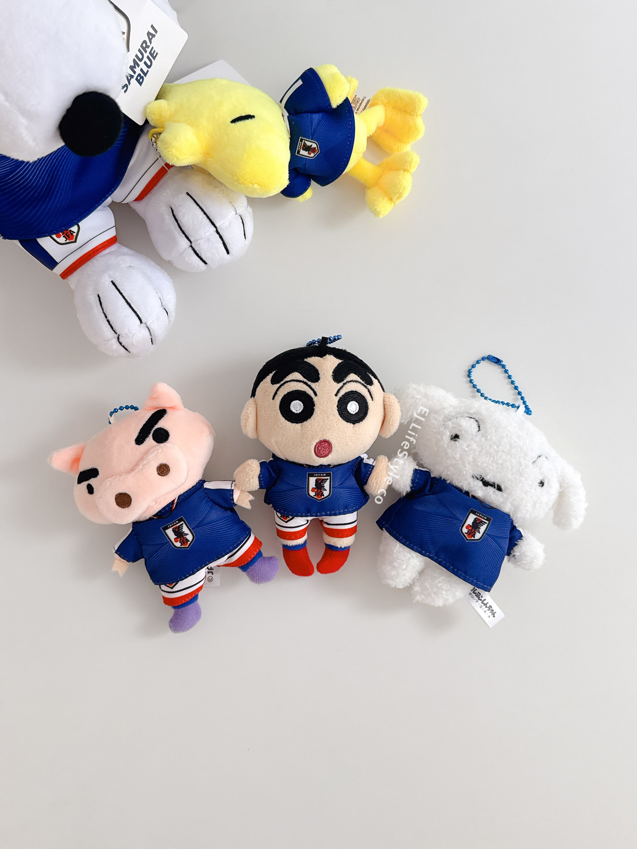 🇯🇵 SAMURAI BLUE X 蠟筆小新 2026 FIFA 日本足球 JFA 藍武士聯名 吊飾 小新 小白 肥嘟嘟左衛門 / 現貨