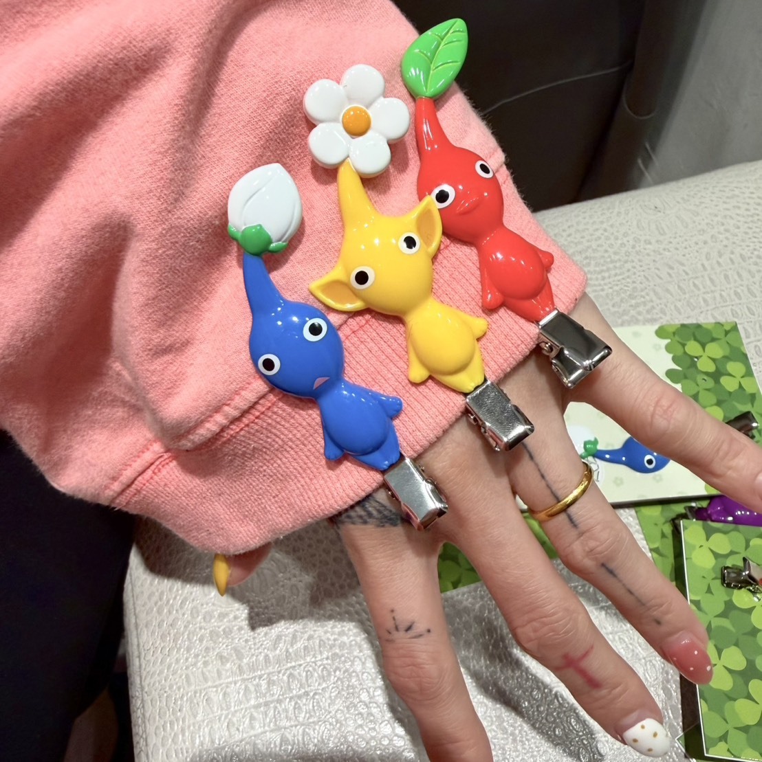 日本任天堂 Pikmin 皮克敏髮夾 2入組 瀏海夾 PIK-紅001-藍002-黃003-紫101-冰103