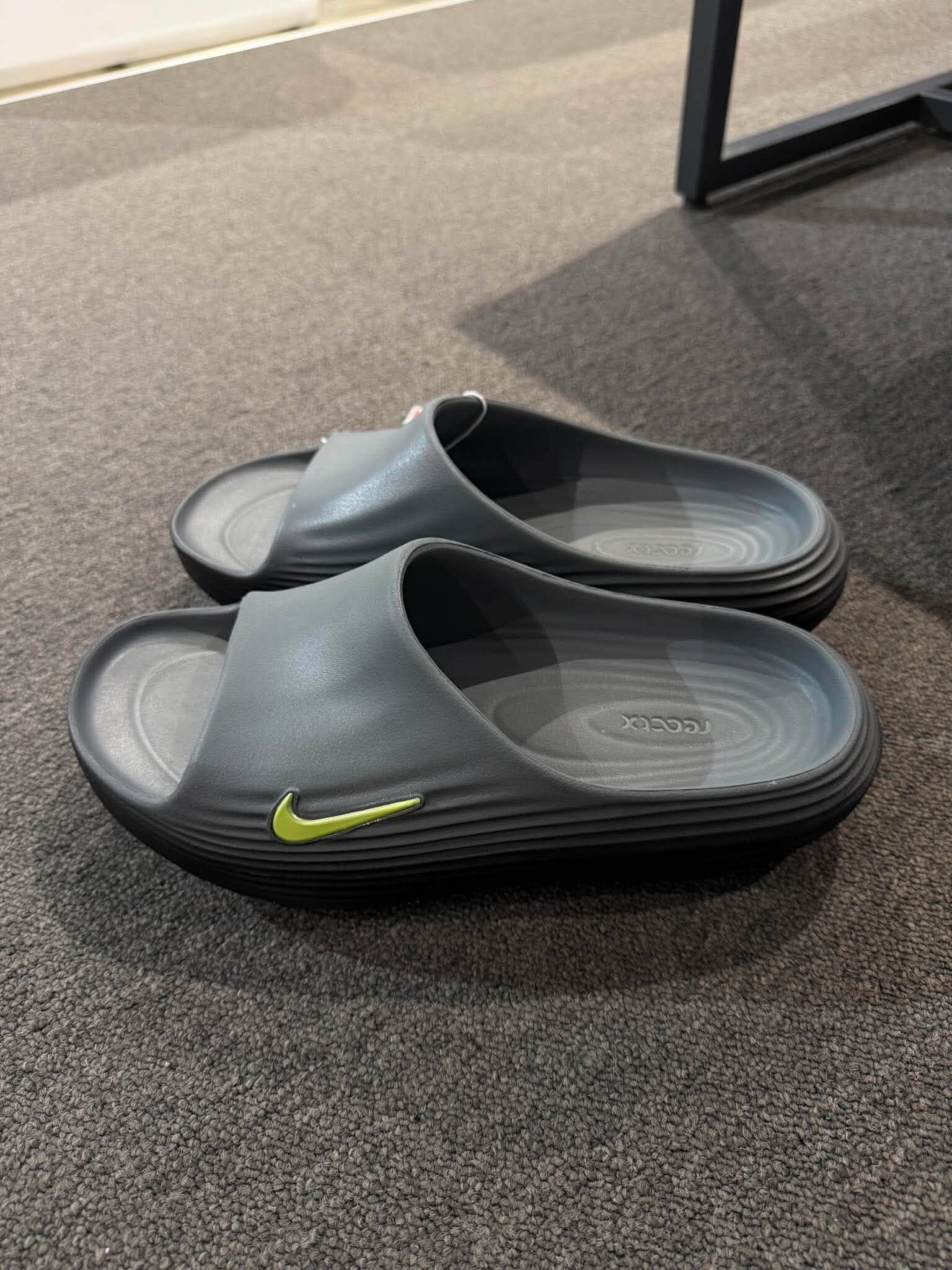 Nike ReactX Rejuven8 灰黑綠 拖鞋 HV4479-004