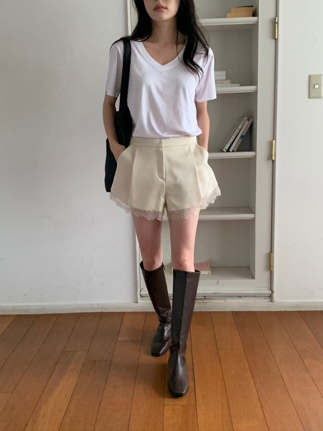 睫毛蕾絲西裝短褲