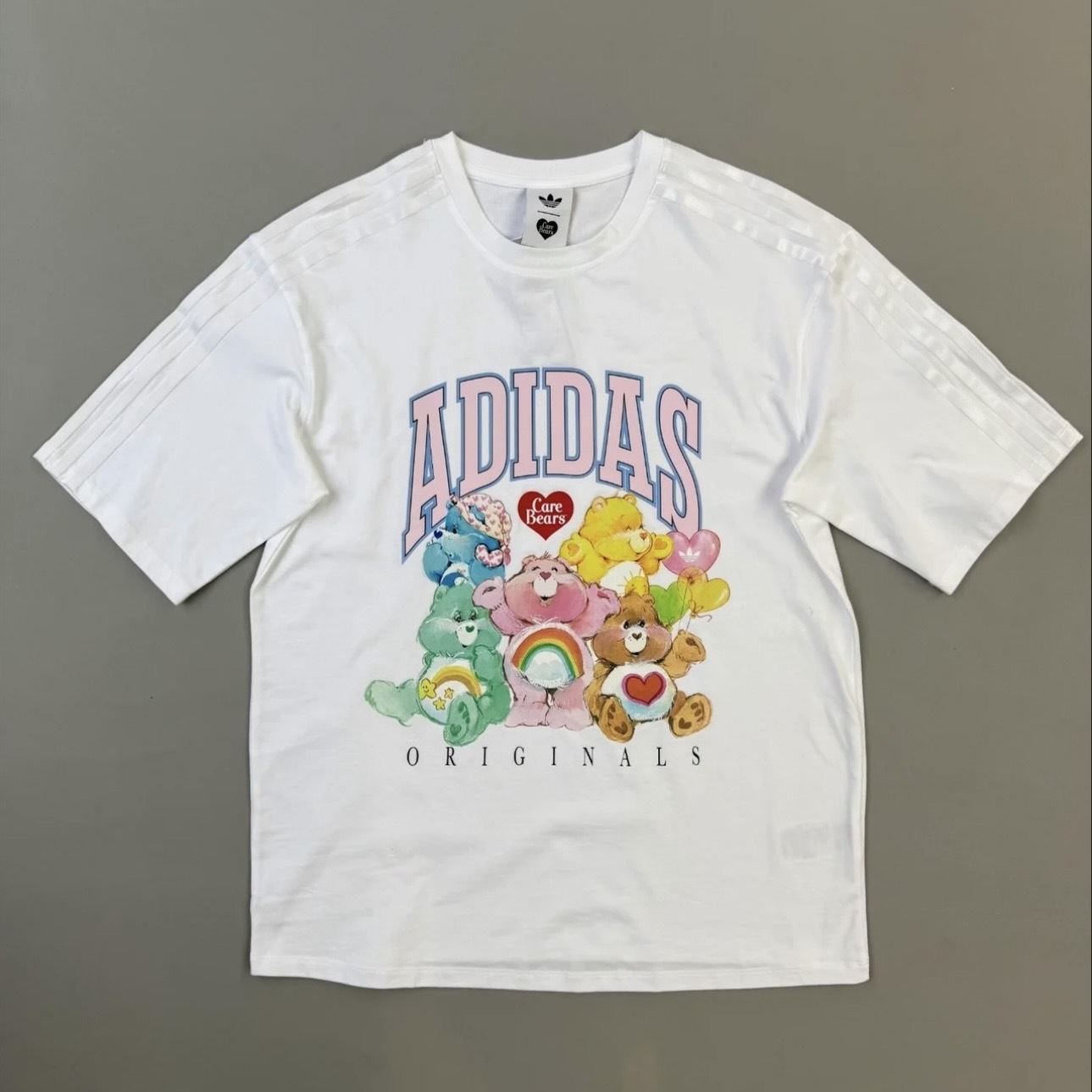 CARE BEARS x ADIDAS ORIGINALS 彩虹熊 短袖 上衣 KR1480