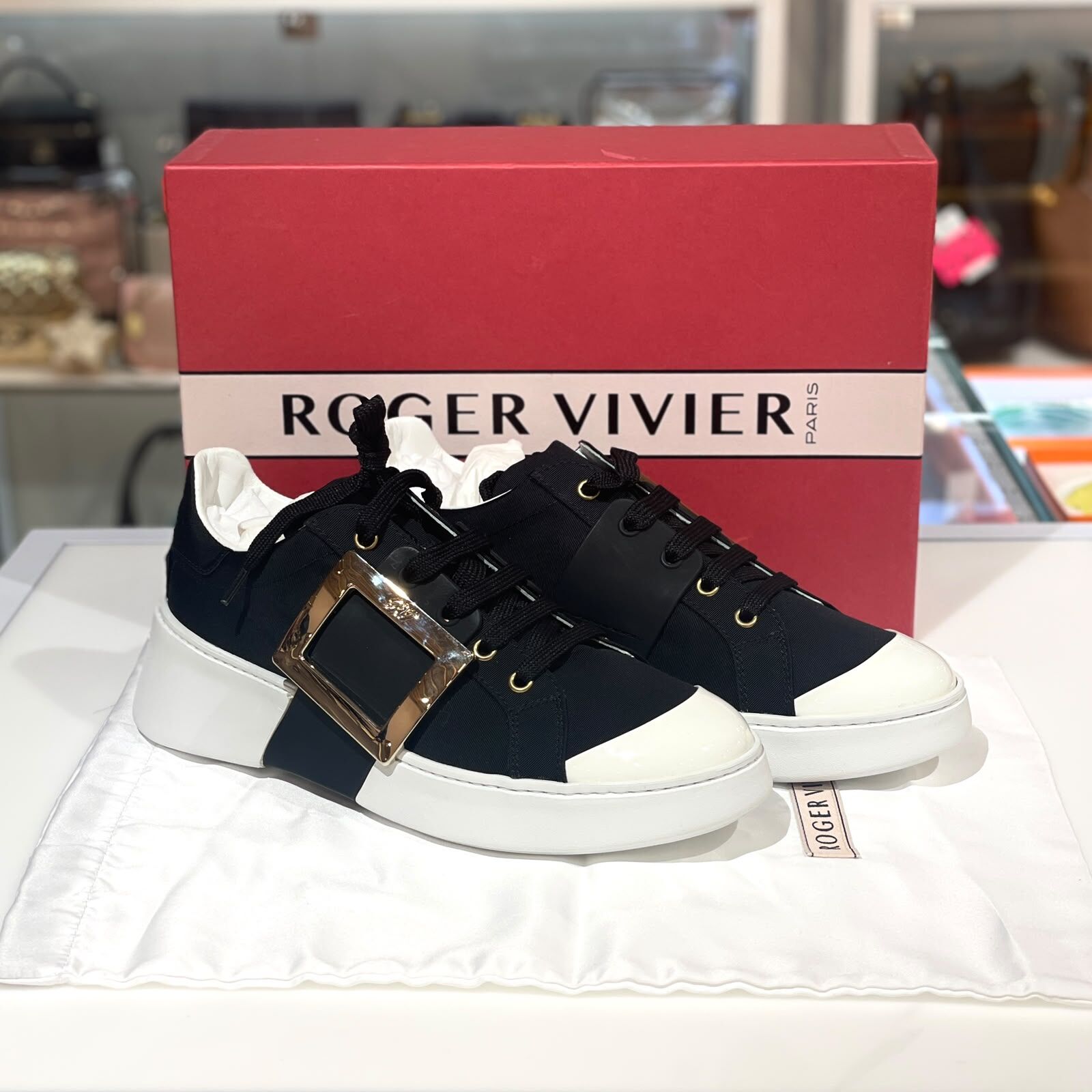 限時3.5折🔥全新ROGER VIVER VIV' SKATE 36碼 金屬方扣黑色皮革休閒鞋 #BRAND NEW #香榭站正品