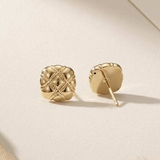 18K 3D硬金耳釘 - 菠蘿包