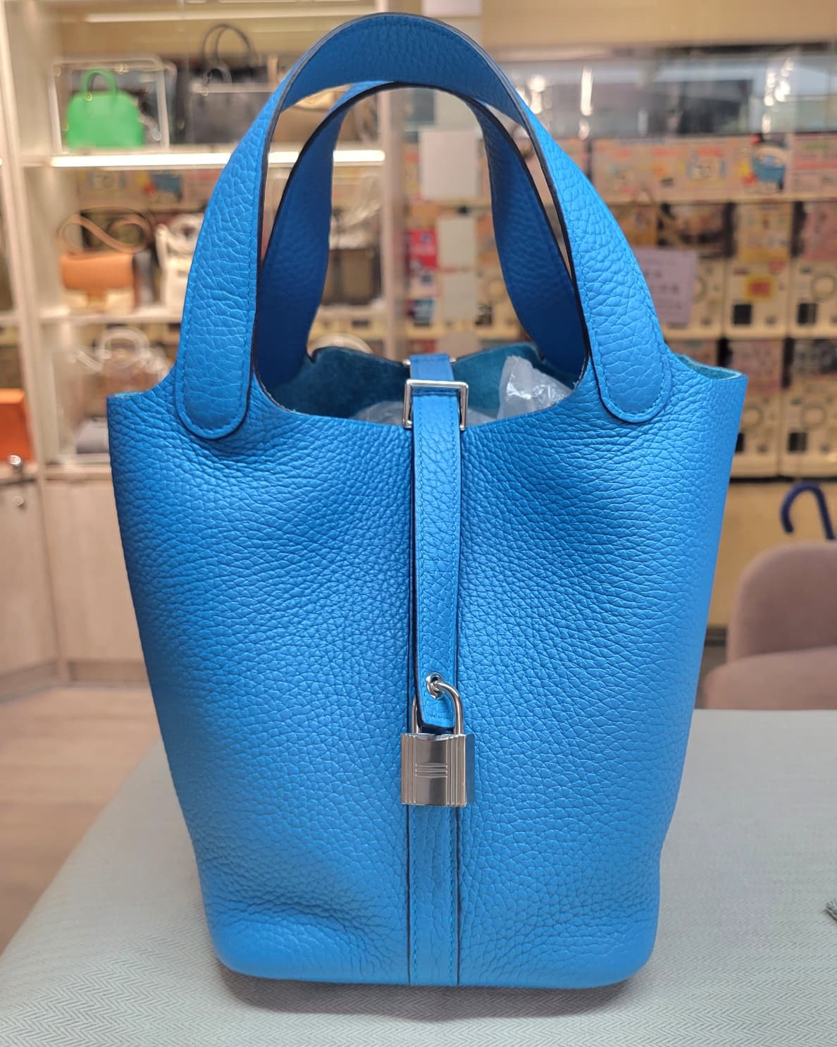 UNUSED PICOTIN 18 0F BLEU FRIDA CK