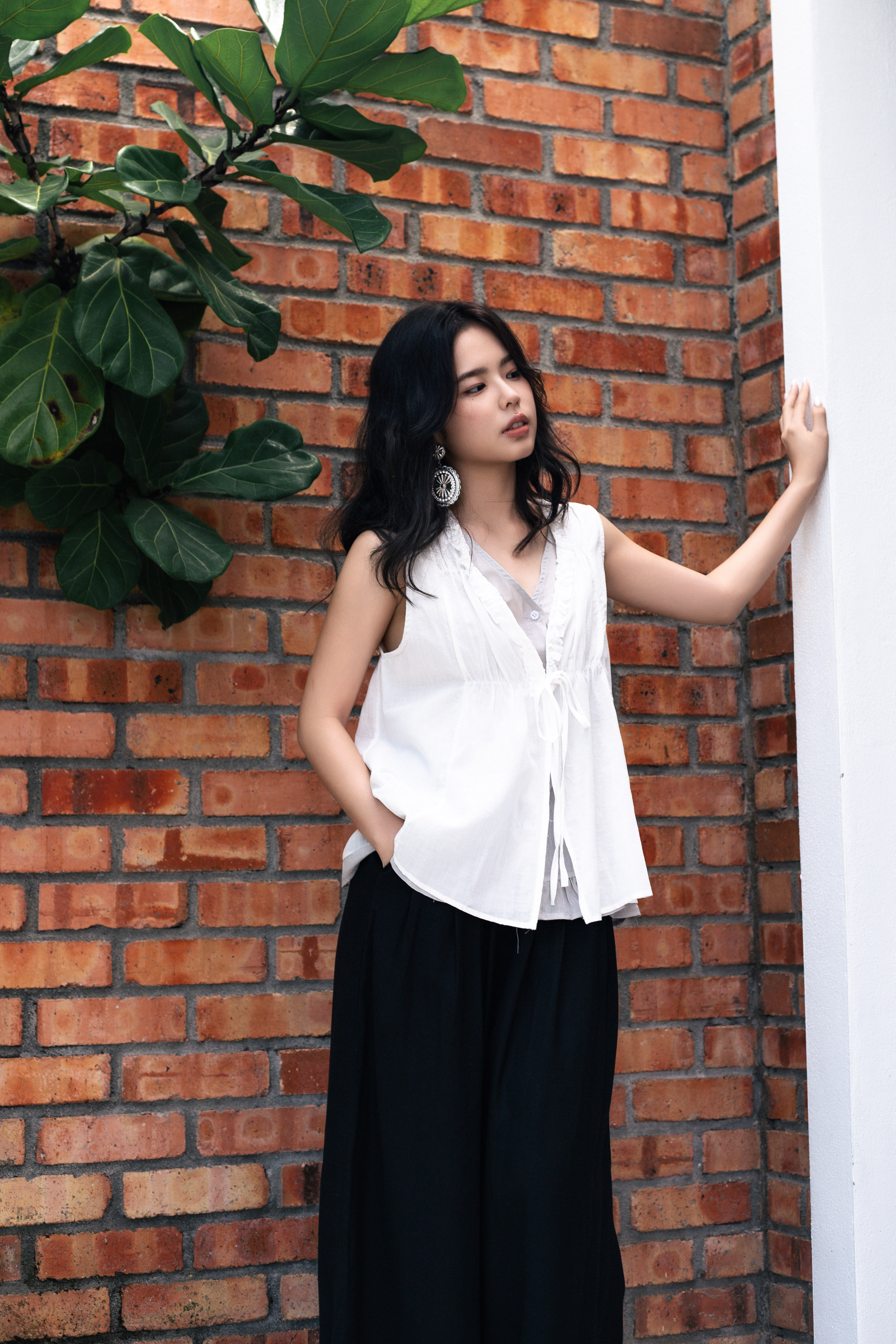 Caro Contrast Ruffle Top White-2818BVWHI