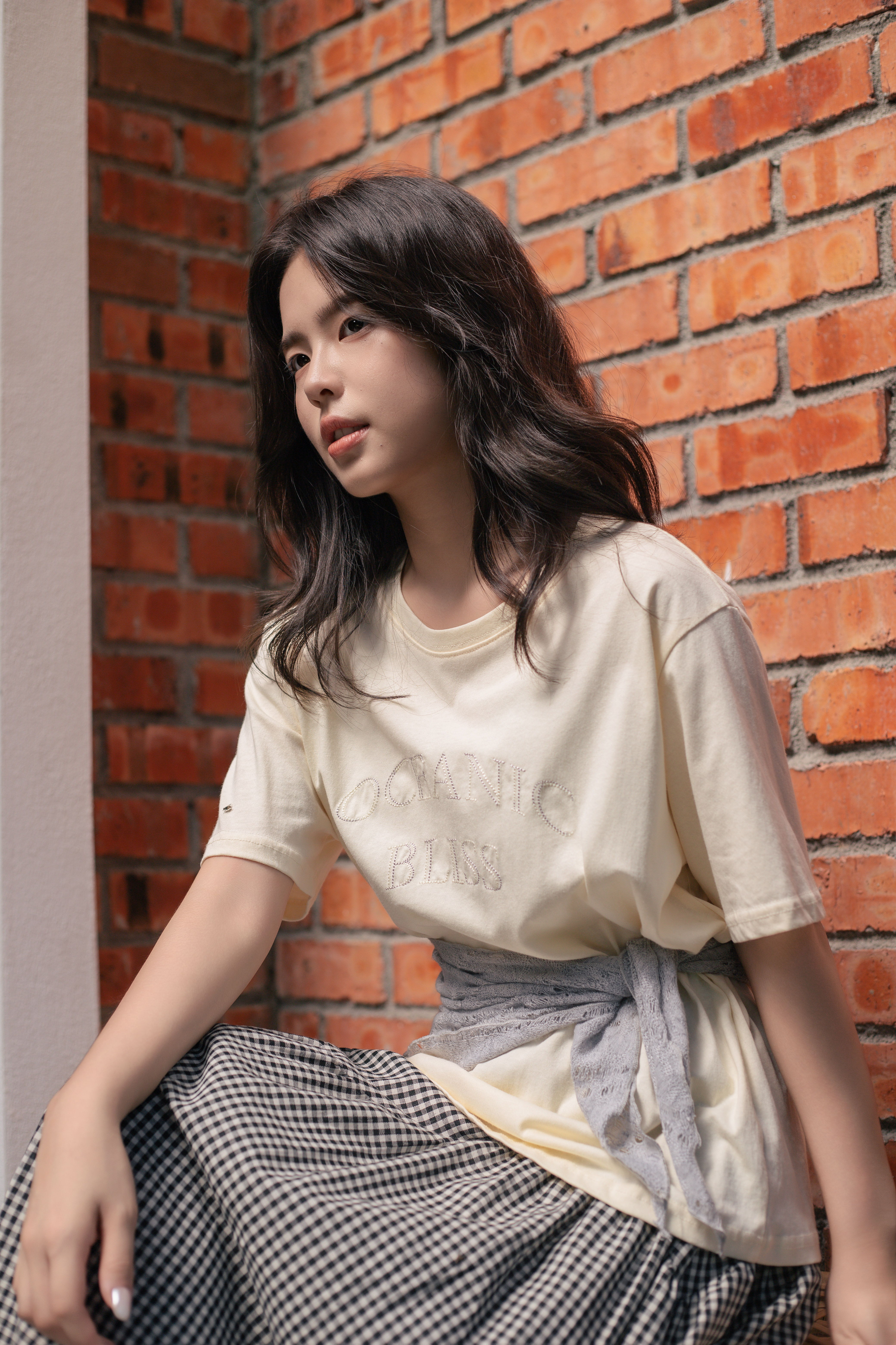 Ginea Stitchline Relaxed Tee Beige ( with scarf) -2815TSBEI