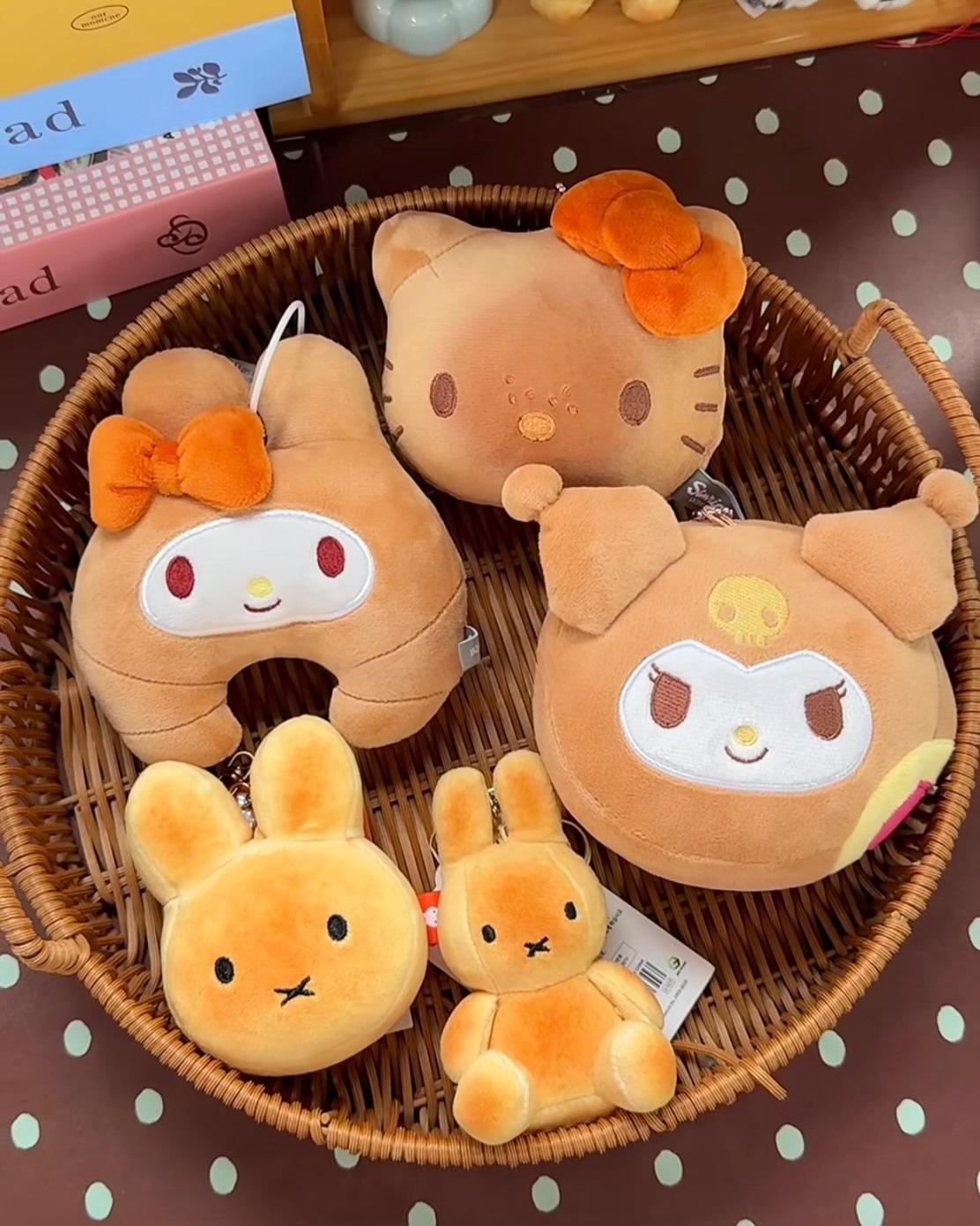 韓國限定 Sanrio BAKERY   烤焦三麗鷗麵包 吊飾