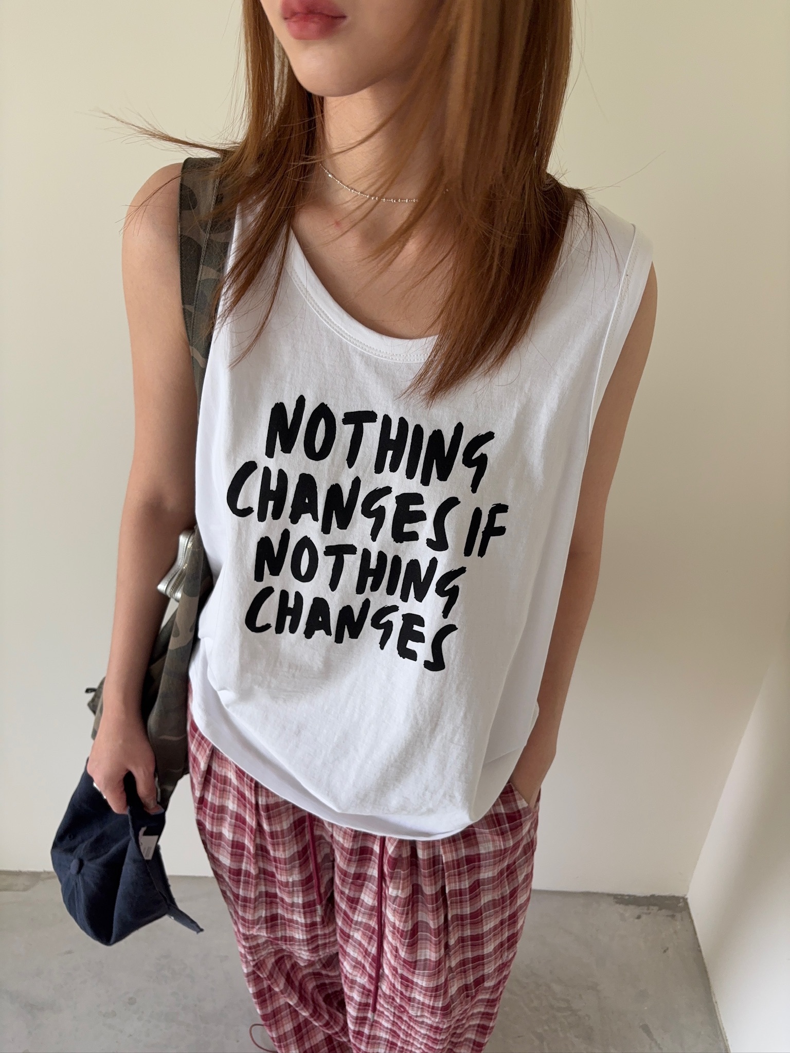 J11/ NOTING CHANGES 無袖背心